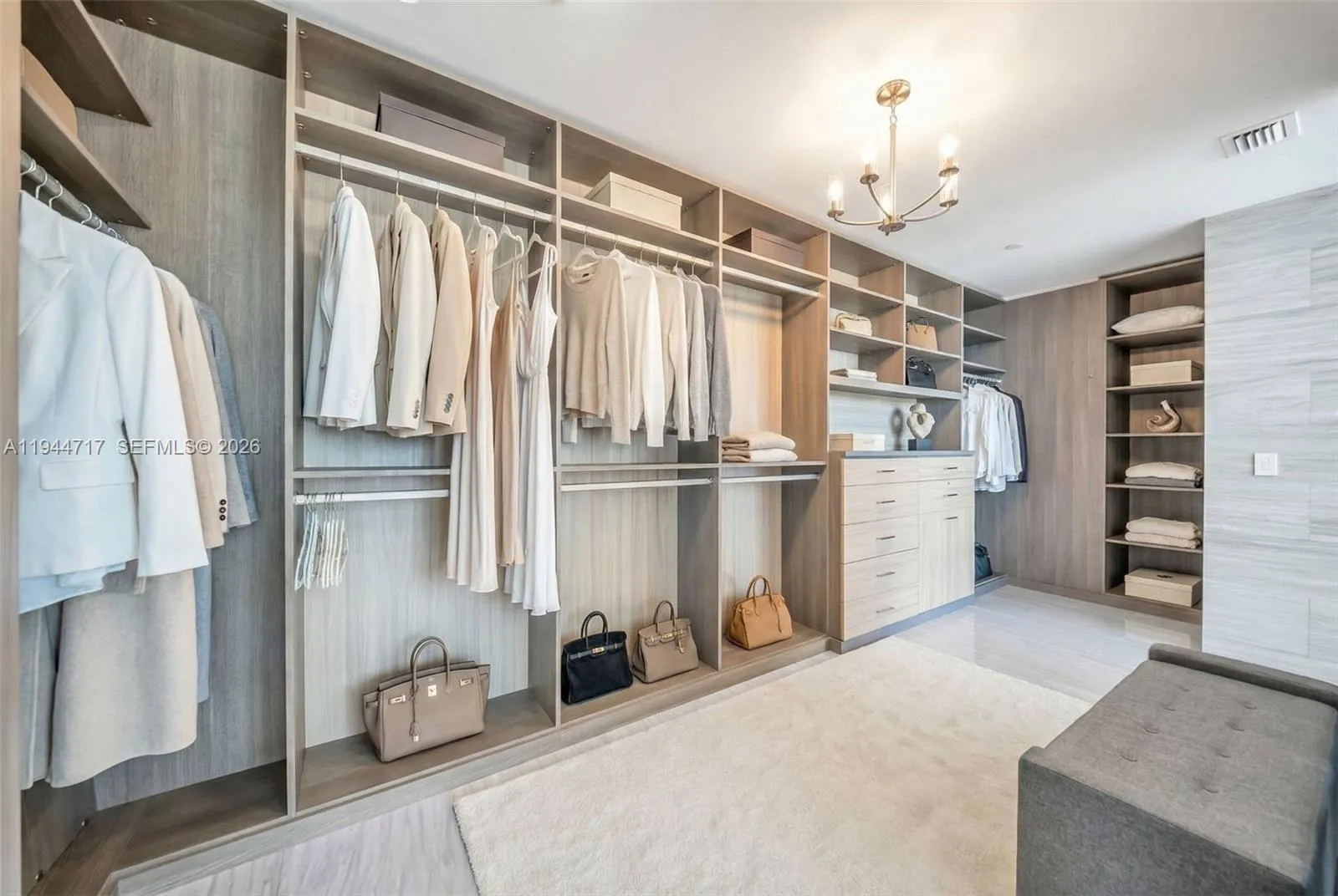 HERS WARDROBE SUITE