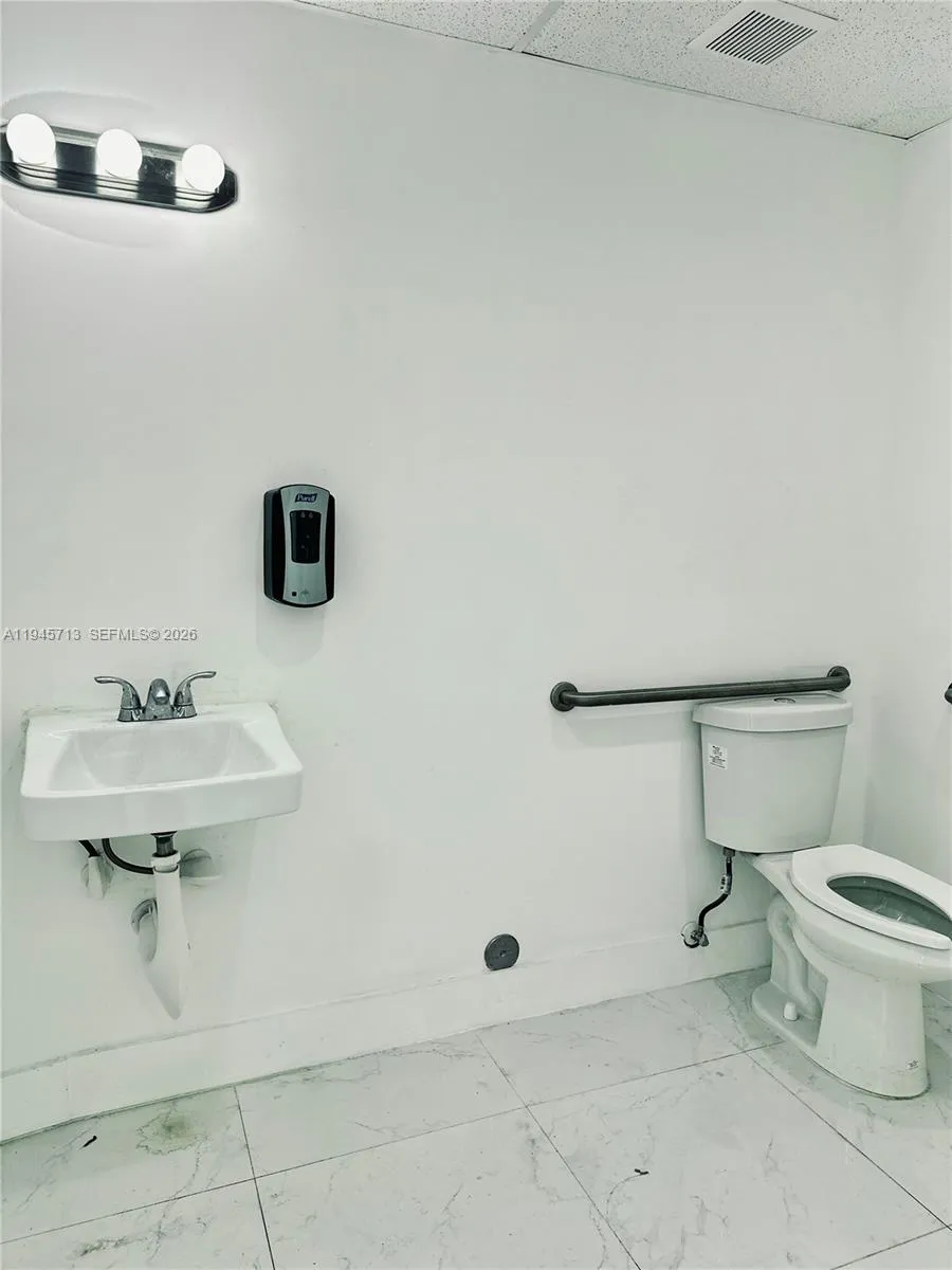 3703 Sw 1st St, Miami, Florida 33134, Miami, Florida 33134, ,Commercial Lease,For Rent,3703 Sw 1st St, Miami, Florida 33134,A11945713