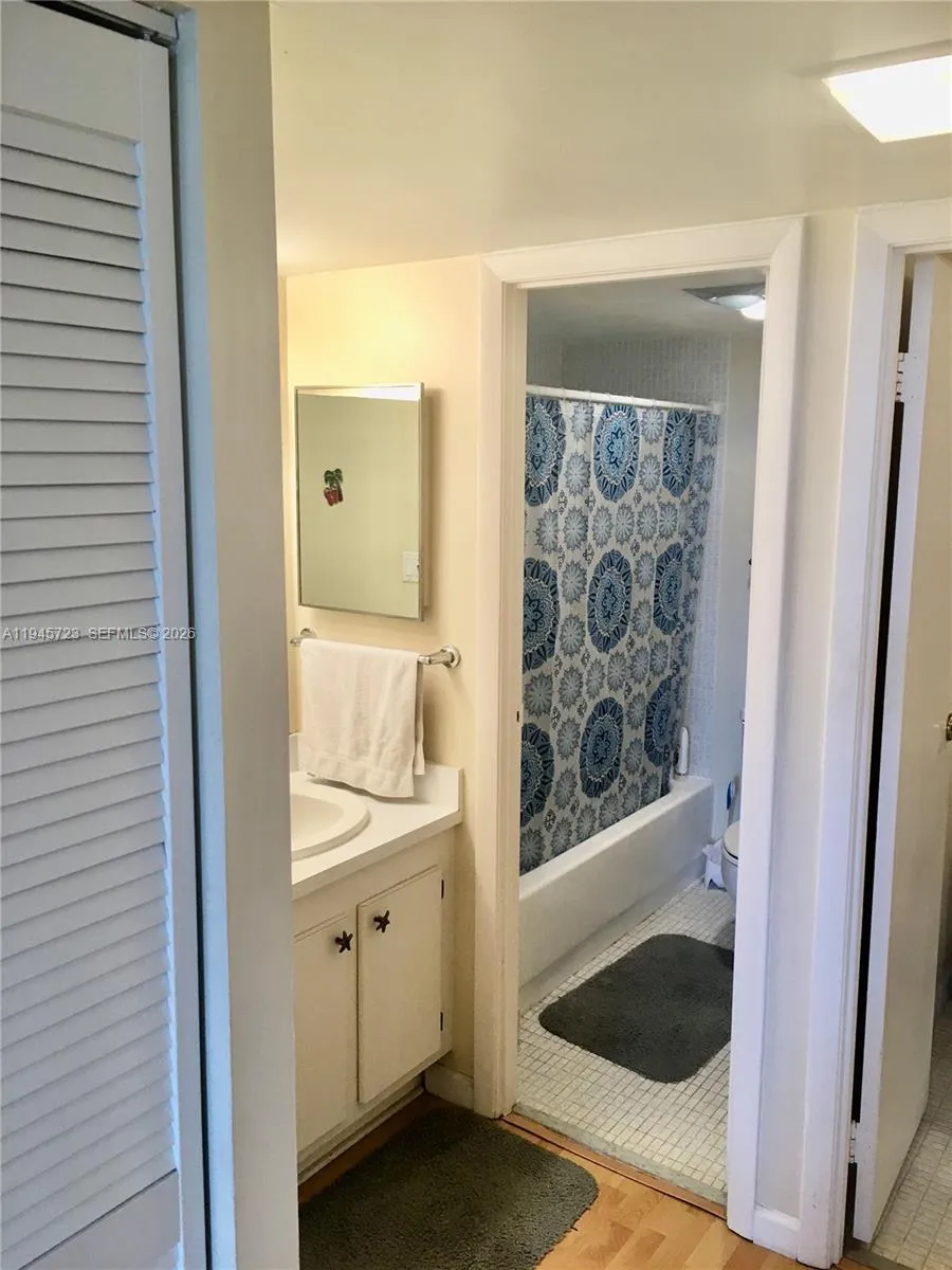 20379 W Country Club Dr 1737, Aventura, Florida 33, Aventura, Florida 33180, 1 Bedroom Bedrooms, ,1 BathroomBathrooms,Residential,For Sale,20379 W Country Club Dr 1737, Aventura, Florida 33,A11945723