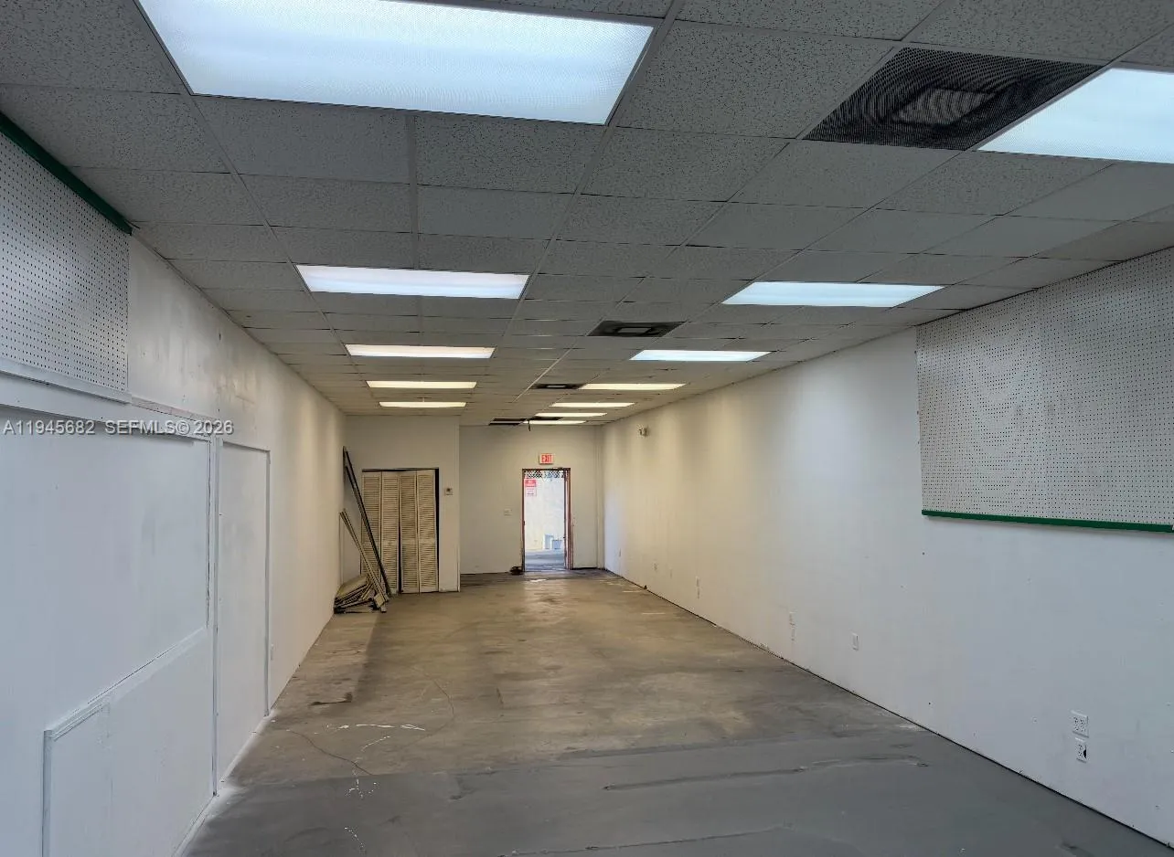 11710 Nw South River Dr, Medley, Florida 33178, Medley, Florida 33178, ,Commercial Lease,For Rent,11710 Nw South River Dr, Medley, Florida 33178,A11945682