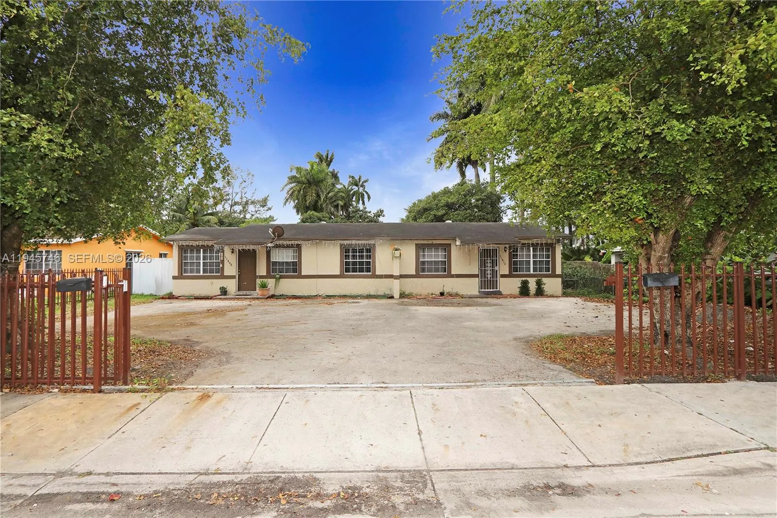 11808 Nw 22nd Ave, Miami, Florida 33167, Miami, Florida 33167, ,Residential Income,For Sale,11808 Nw 22nd Ave, Miami, Florida 33167,A11945746