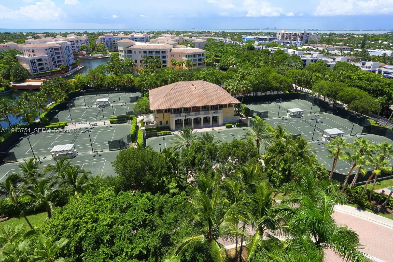 791 Crandon Blvd 603, Key Biscayne, Florida 33149, Key Biscayne, Florida 33149, 2 Bedrooms Bedrooms, ,2 BathroomsBathrooms,Residential,For Sale,791 Crandon Blvd 603, Key Biscayne, Florida 33149,A11943754