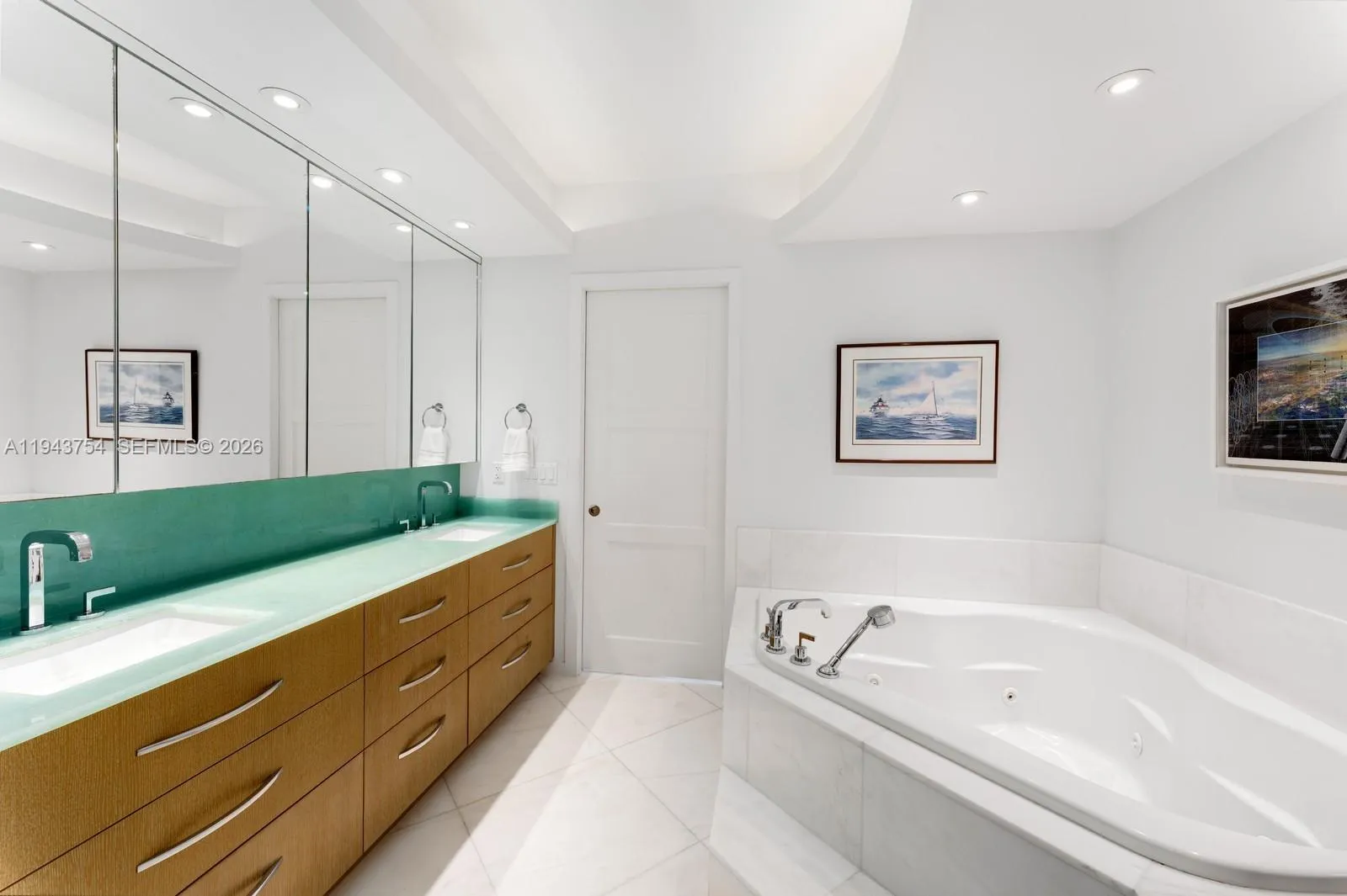 791 Crandon Blvd 603, Key Biscayne, Florida 33149, Key Biscayne, Florida 33149, 2 Bedrooms Bedrooms, ,2 BathroomsBathrooms,Residential,For Sale,791 Crandon Blvd 603, Key Biscayne, Florida 33149,A11943754