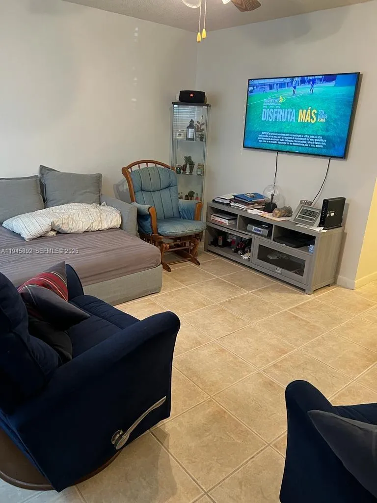1551 Sw 135th Ter 107g, Pembroke Pines, Florida 33, Pembroke Pines, Florida 33027, 1 Bedroom Bedrooms, ,1 BathroomBathrooms,Residential,For Sale,1551 Sw 135th Ter 107g, Pembroke Pines, Florida 33,A11945892