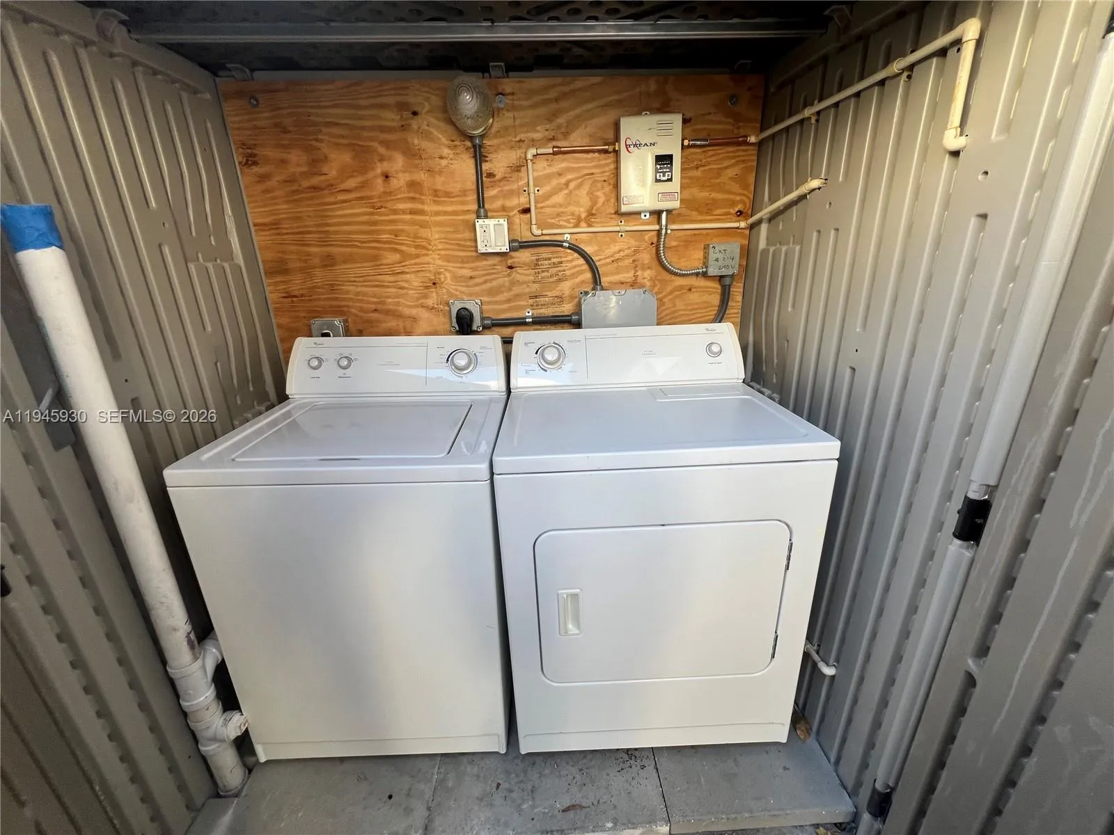 1800 Sw 3rd St, Miami, Florida 33135, Miami, Florida 33135, 2 Bedrooms Bedrooms, ,2 BathroomsBathrooms,Residential,For Sale,1800 Sw 3rd St, Miami, Florida 33135,A11945930