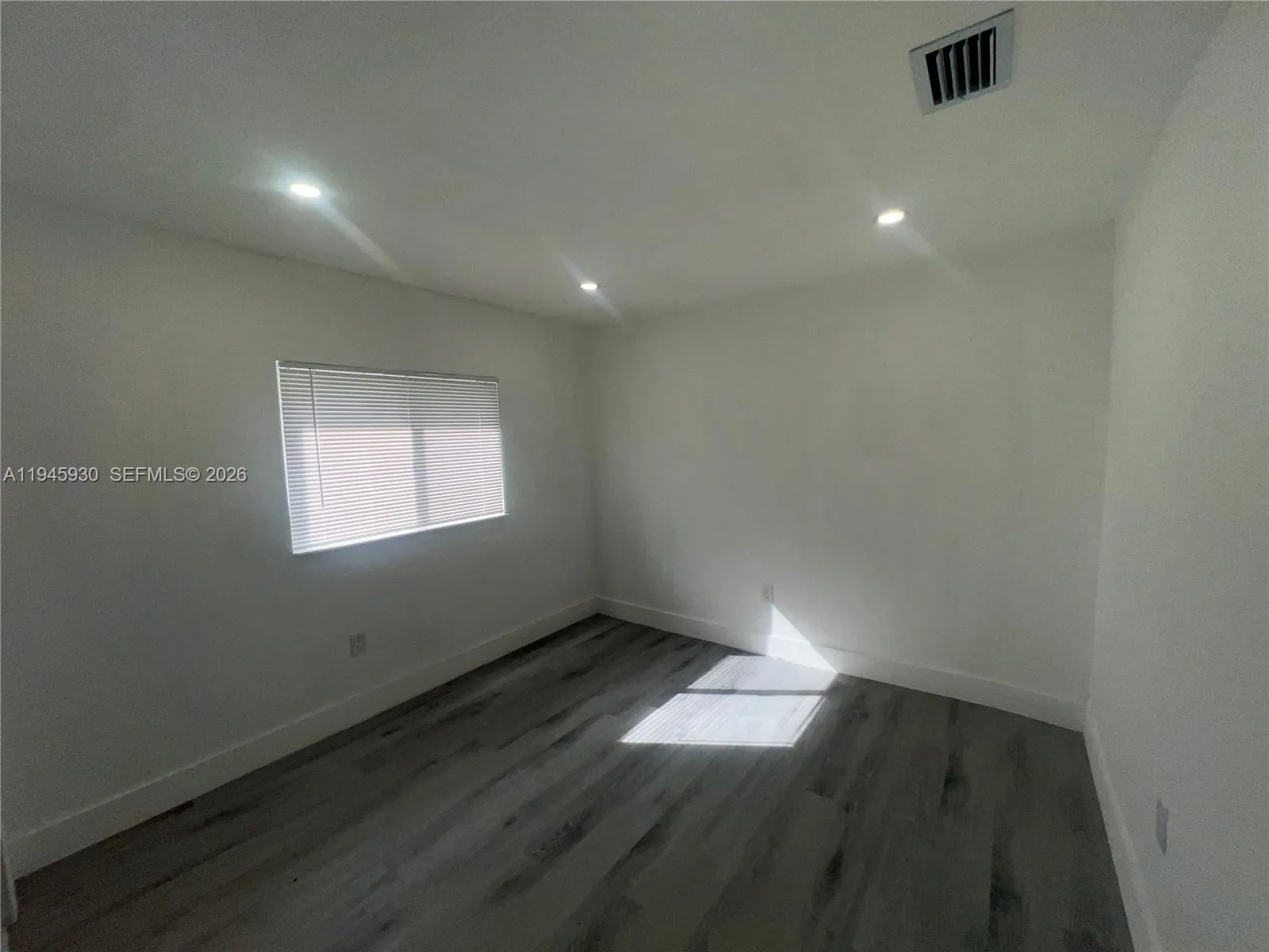 1800 Sw 3rd St, Miami, Florida 33135, Miami, Florida 33135, 2 Bedrooms Bedrooms, ,2 BathroomsBathrooms,Residential,For Sale,1800 Sw 3rd St, Miami, Florida 33135,A11945930