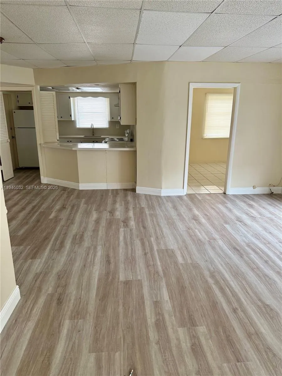 9390 E Bay Harbor Dr 10, Bay Harbor Islands, Flori, Bay Harbor Islands, Florida 33154, 2 Bedrooms Bedrooms, ,1 BathroomBathrooms,Residential Lease,For Rent,9390 E Bay Harbor Dr 10, Bay Harbor Islands, Flori,A11946032