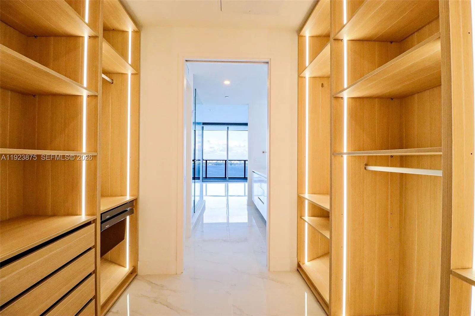 700 Ne 24 St 4201, Miami, Florida 33137, Miami, Florida 33137, 4 Bedrooms Bedrooms, ,5 BathroomsBathrooms,Residential,For Sale,700 Ne 24 St 4201, Miami, Florida 33137,A11923875