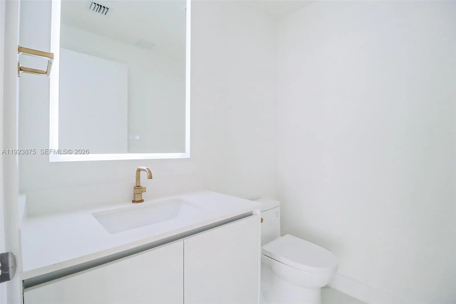 700 Ne 24 St 4201, Miami, Florida 33137, Miami, Florida 33137, 4 Bedrooms Bedrooms, ,5 BathroomsBathrooms,Residential,For Sale,700 Ne 24 St 4201, Miami, Florida 33137,A11923875