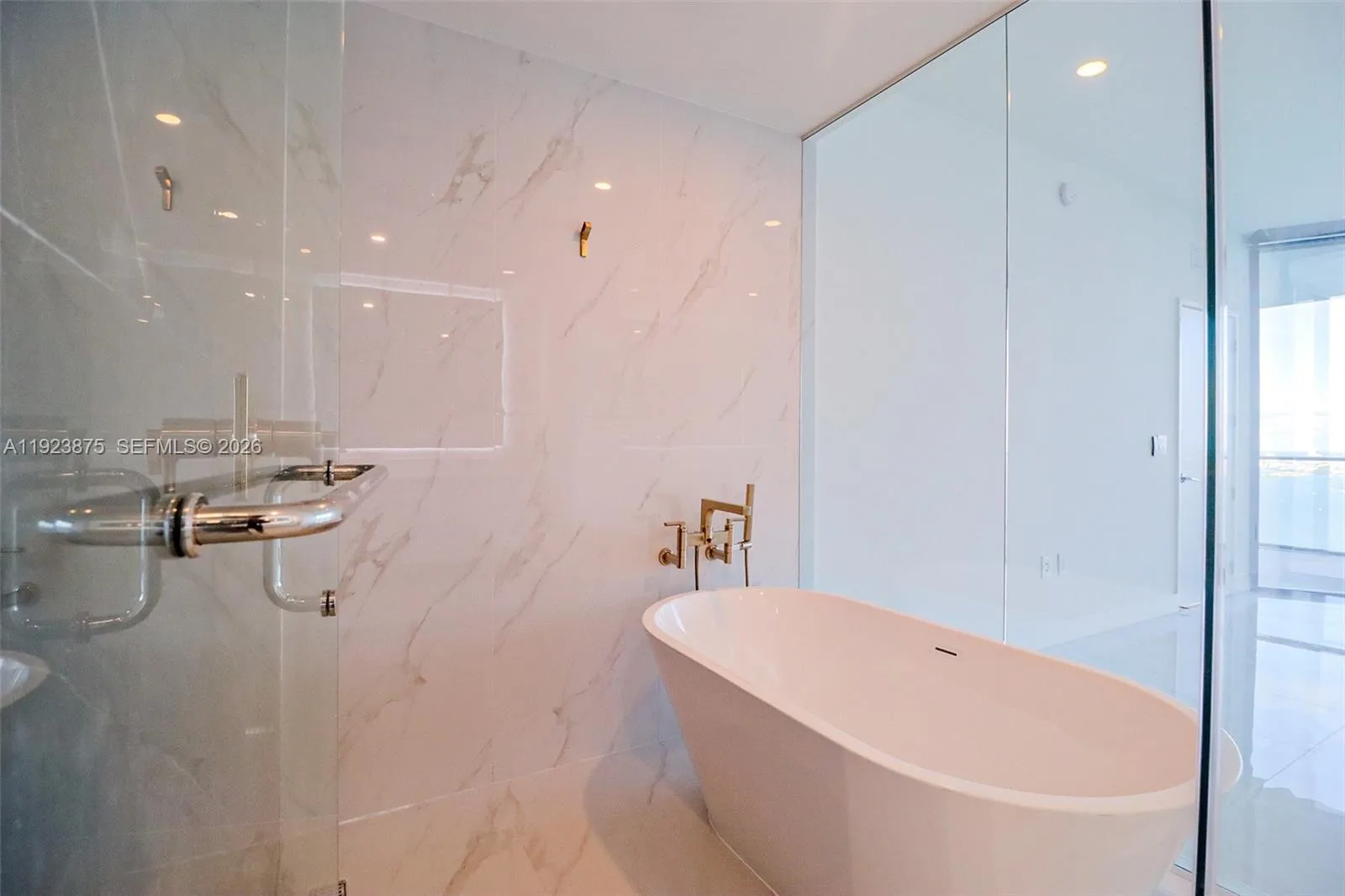 700 Ne 24 St 4201, Miami, Florida 33137, Miami, Florida 33137, 4 Bedrooms Bedrooms, ,5 BathroomsBathrooms,Residential,For Sale,700 Ne 24 St 4201, Miami, Florida 33137,A11923875