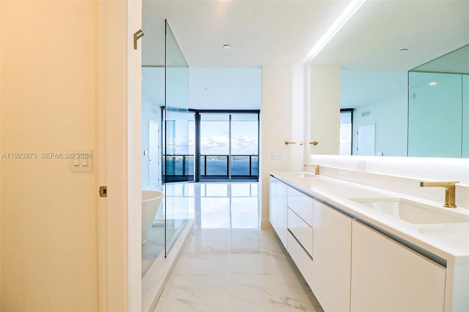 700 Ne 24 St 4201, Miami, Florida 33137, Miami, Florida 33137, 4 Bedrooms Bedrooms, ,5 BathroomsBathrooms,Residential,For Sale,700 Ne 24 St 4201, Miami, Florida 33137,A11923875