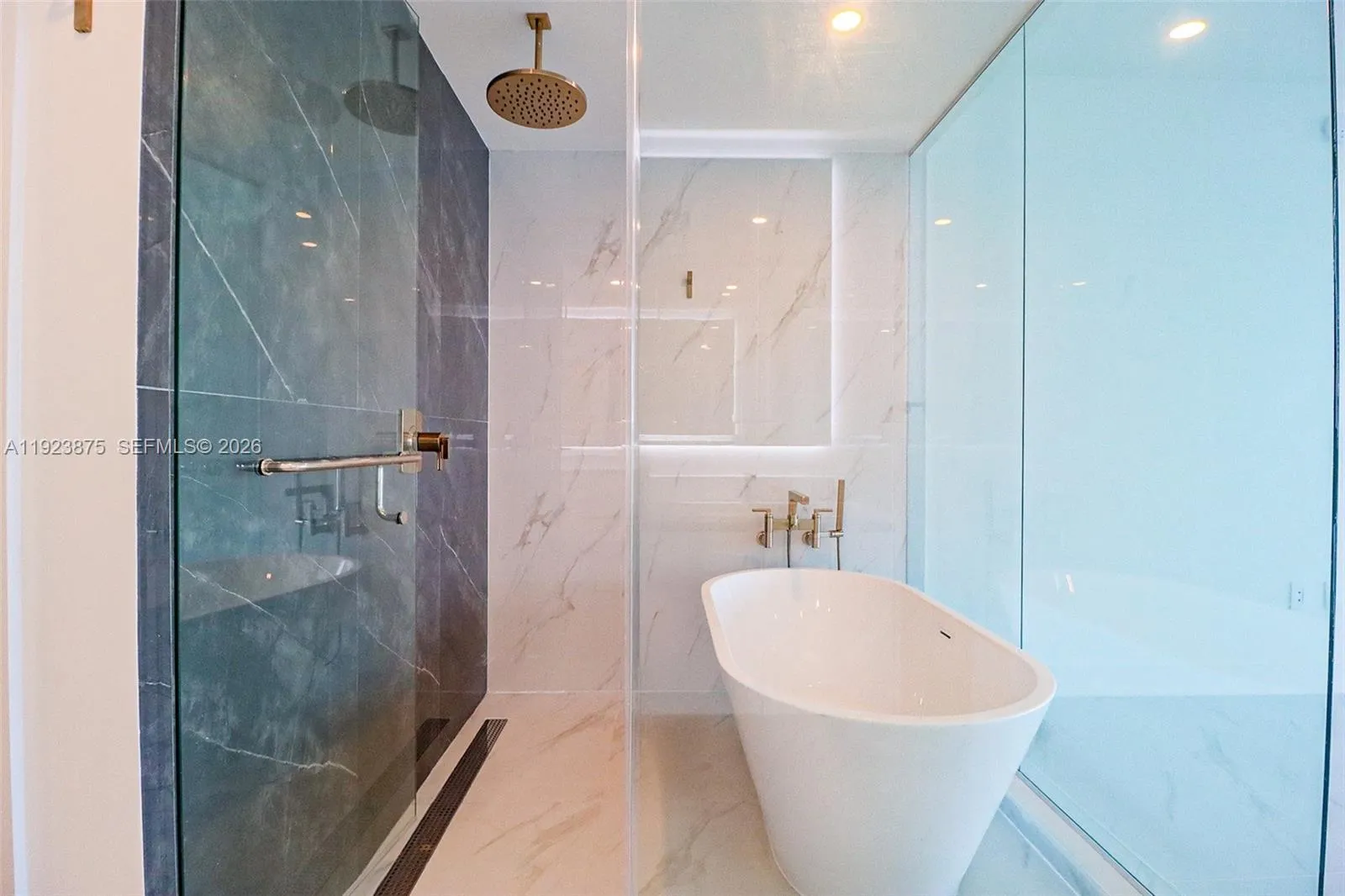 700 Ne 24 St 4201, Miami, Florida 33137, Miami, Florida 33137, 4 Bedrooms Bedrooms, ,5 BathroomsBathrooms,Residential,For Sale,700 Ne 24 St 4201, Miami, Florida 33137,A11923875