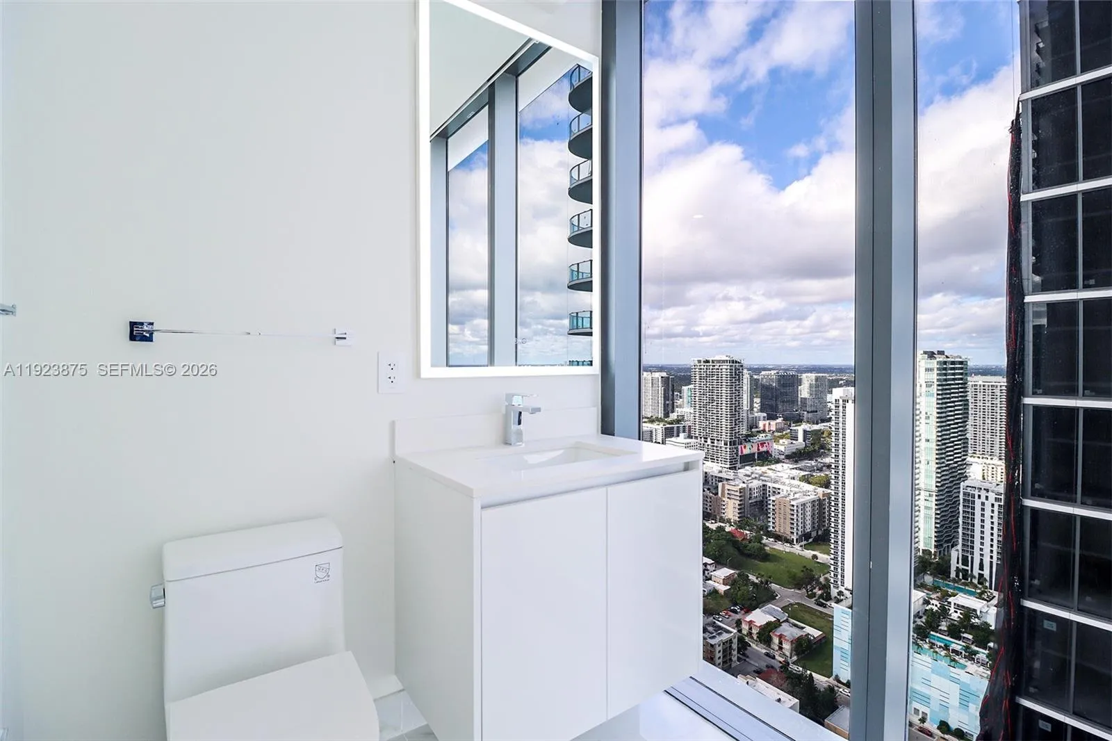 700 Ne 24 St 4201, Miami, Florida 33137, Miami, Florida 33137, 4 Bedrooms Bedrooms, ,5 BathroomsBathrooms,Residential,For Sale,700 Ne 24 St 4201, Miami, Florida 33137,A11923875