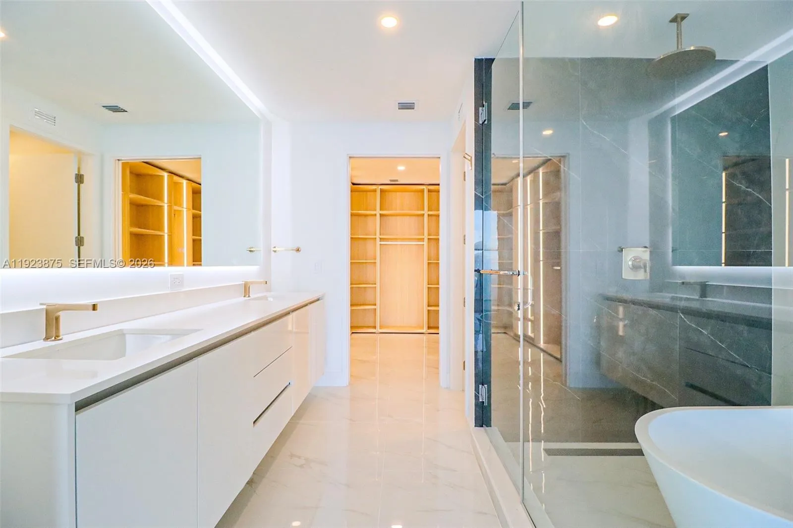 700 Ne 24 St 4201, Miami, Florida 33137, Miami, Florida 33137, 4 Bedrooms Bedrooms, ,5 BathroomsBathrooms,Residential,For Sale,700 Ne 24 St 4201, Miami, Florida 33137,A11923875