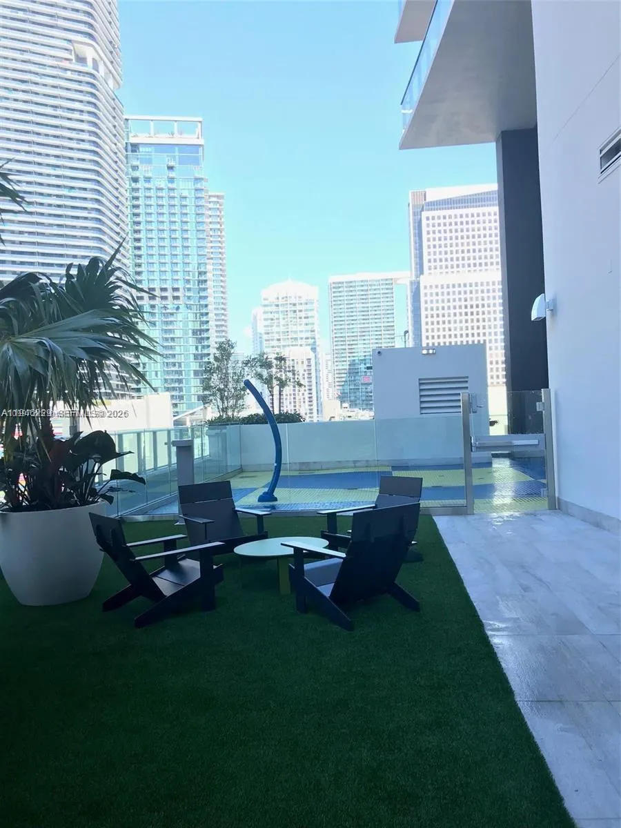 1010 Brickell Ave 3809, Miami, Florida 33131, Miami, Florida 33131, 2 Bedrooms Bedrooms, ,2 BathroomsBathrooms,Residential Lease,For Rent,1010 Brickell Ave 3809, Miami, Florida 33131,A11946229