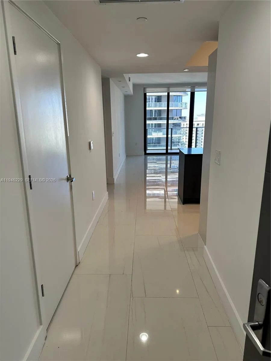 1010 Brickell Ave 3809, Miami, Florida 33131, Miami, Florida 33131, 2 Bedrooms Bedrooms, ,2 BathroomsBathrooms,Residential Lease,For Rent,1010 Brickell Ave 3809, Miami, Florida 33131,A11946229