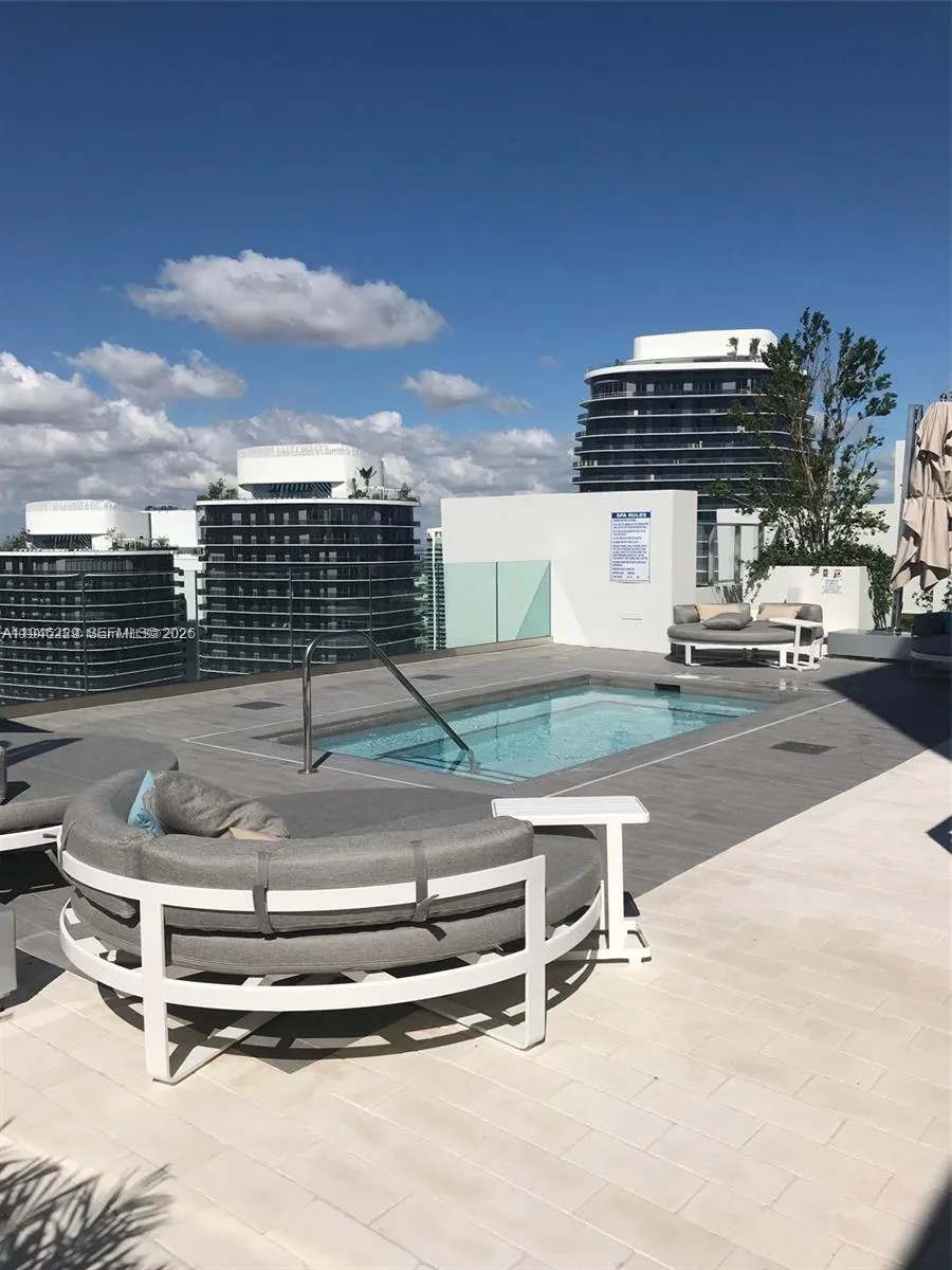 1010 Brickell Ave 3809, Miami, Florida 33131, Miami, Florida 33131, 2 Bedrooms Bedrooms, ,2 BathroomsBathrooms,Residential Lease,For Rent,1010 Brickell Ave 3809, Miami, Florida 33131,A11946229