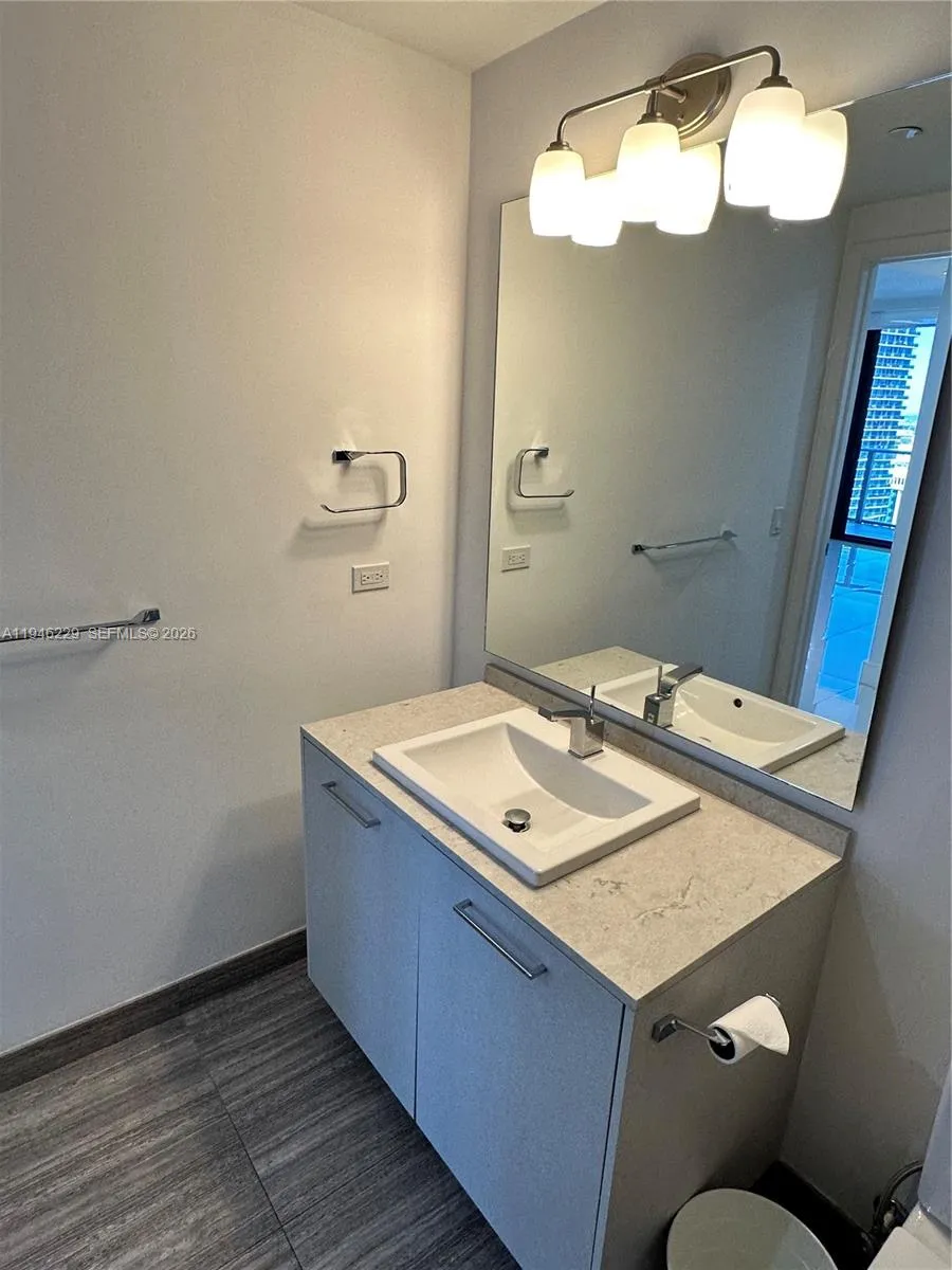 1010 Brickell Ave 3809, Miami, Florida 33131, Miami, Florida 33131, 2 Bedrooms Bedrooms, ,2 BathroomsBathrooms,Residential Lease,For Rent,1010 Brickell Ave 3809, Miami, Florida 33131,A11946229