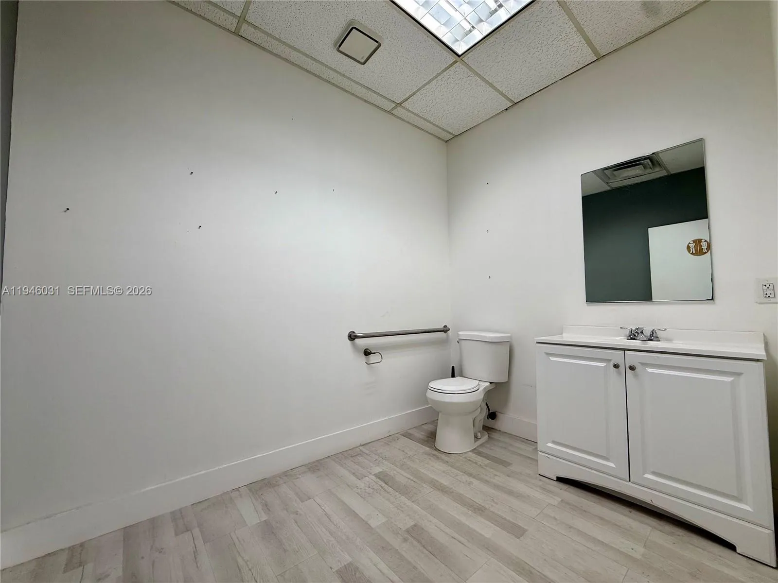 5420 Nw 33rd Ave 4a, Fort Lauderdale, Florida 3330, Fort Lauderdale, Florida 33309, ,Commercial Lease,For Rent,5420 Nw 33rd Ave 4a, Fort Lauderdale, Florida 3330,A11946031