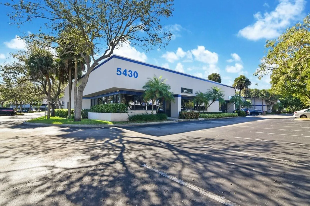 5420 Nw 33rd Ave 4a, Fort Lauderdale, Florida 3330, Fort Lauderdale, Florida 33309, ,Commercial Lease,For Rent,5420 Nw 33rd Ave 4a, Fort Lauderdale, Florida 3330,A11946031