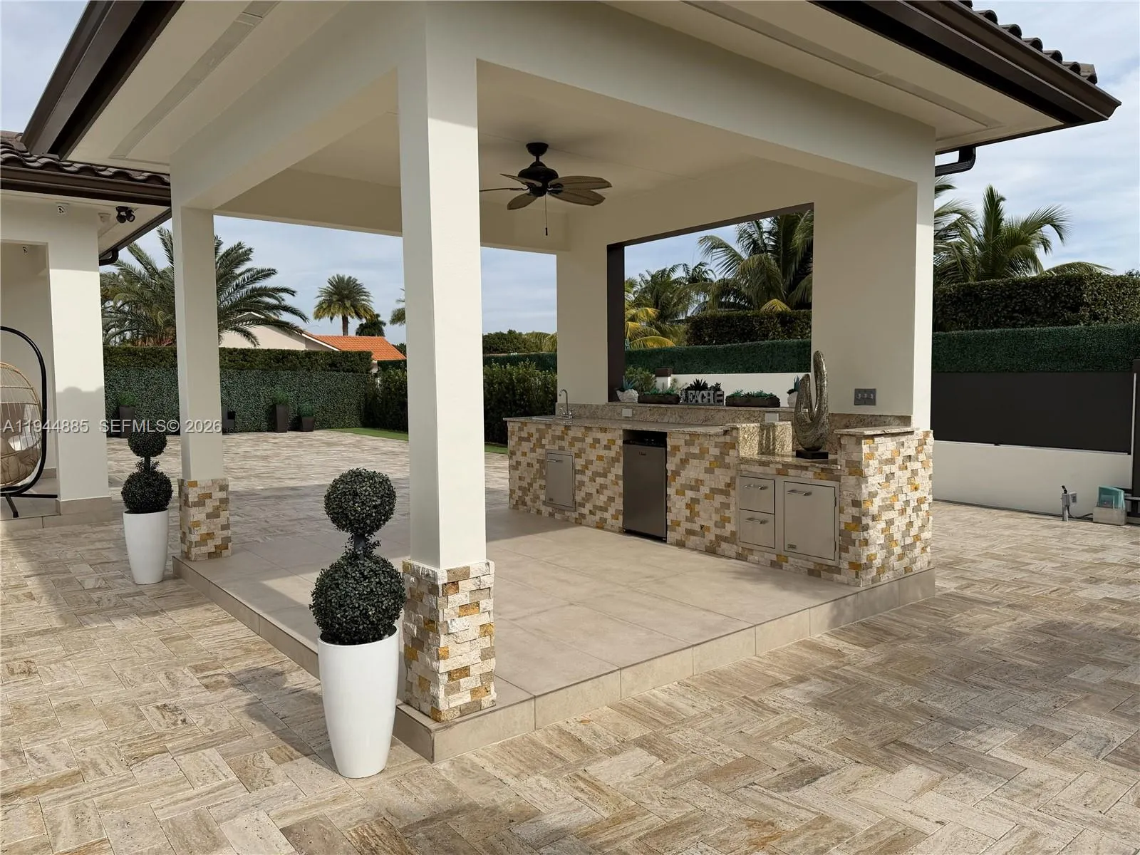 Miami, Florida 33165, 4 Bedrooms Bedrooms, ,4 BathroomsBathrooms,Residential,For Sale,A11944885