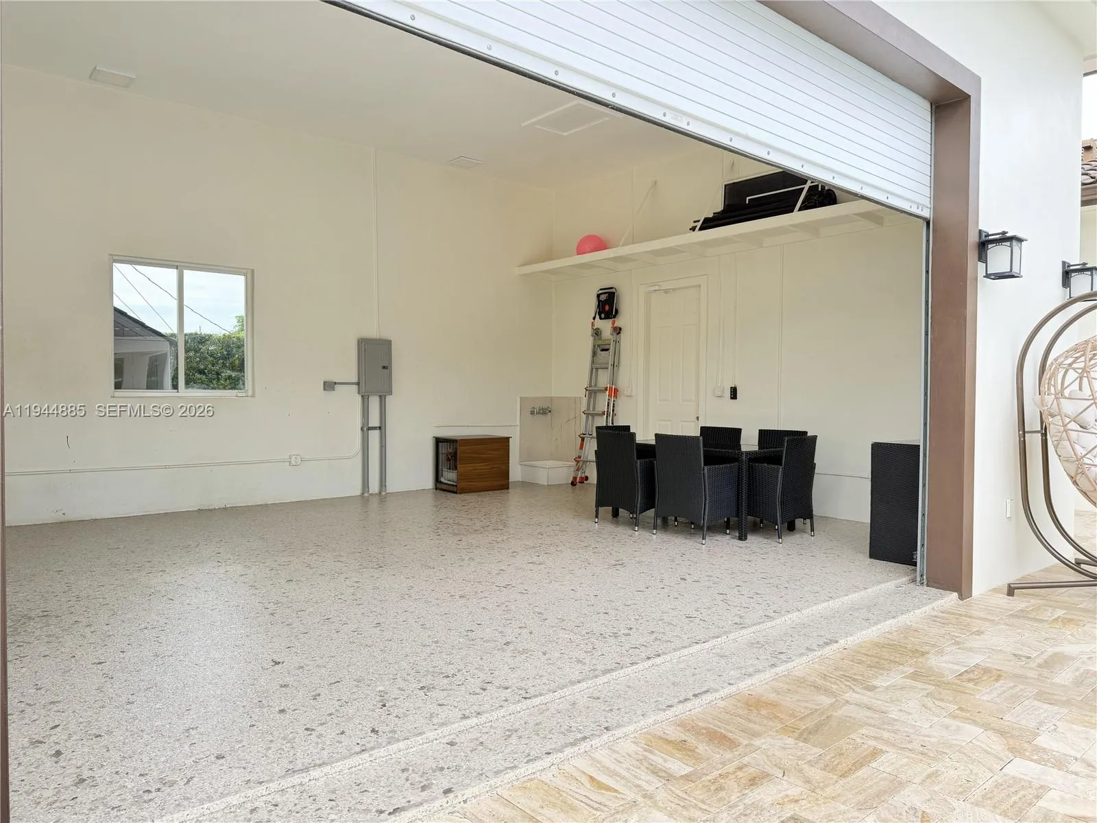 Miami, Florida 33165, 4 Bedrooms Bedrooms, ,4 BathroomsBathrooms,Residential,For Sale,A11944885