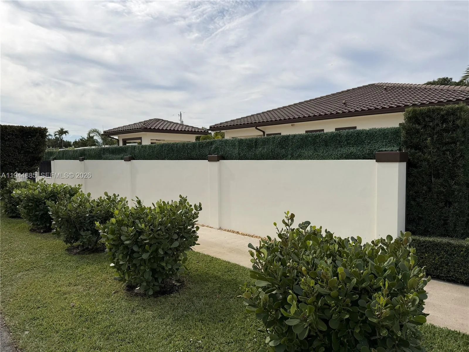 Miami, Florida 33165, 4 Bedrooms Bedrooms, ,4 BathroomsBathrooms,Residential,For Sale,A11944885