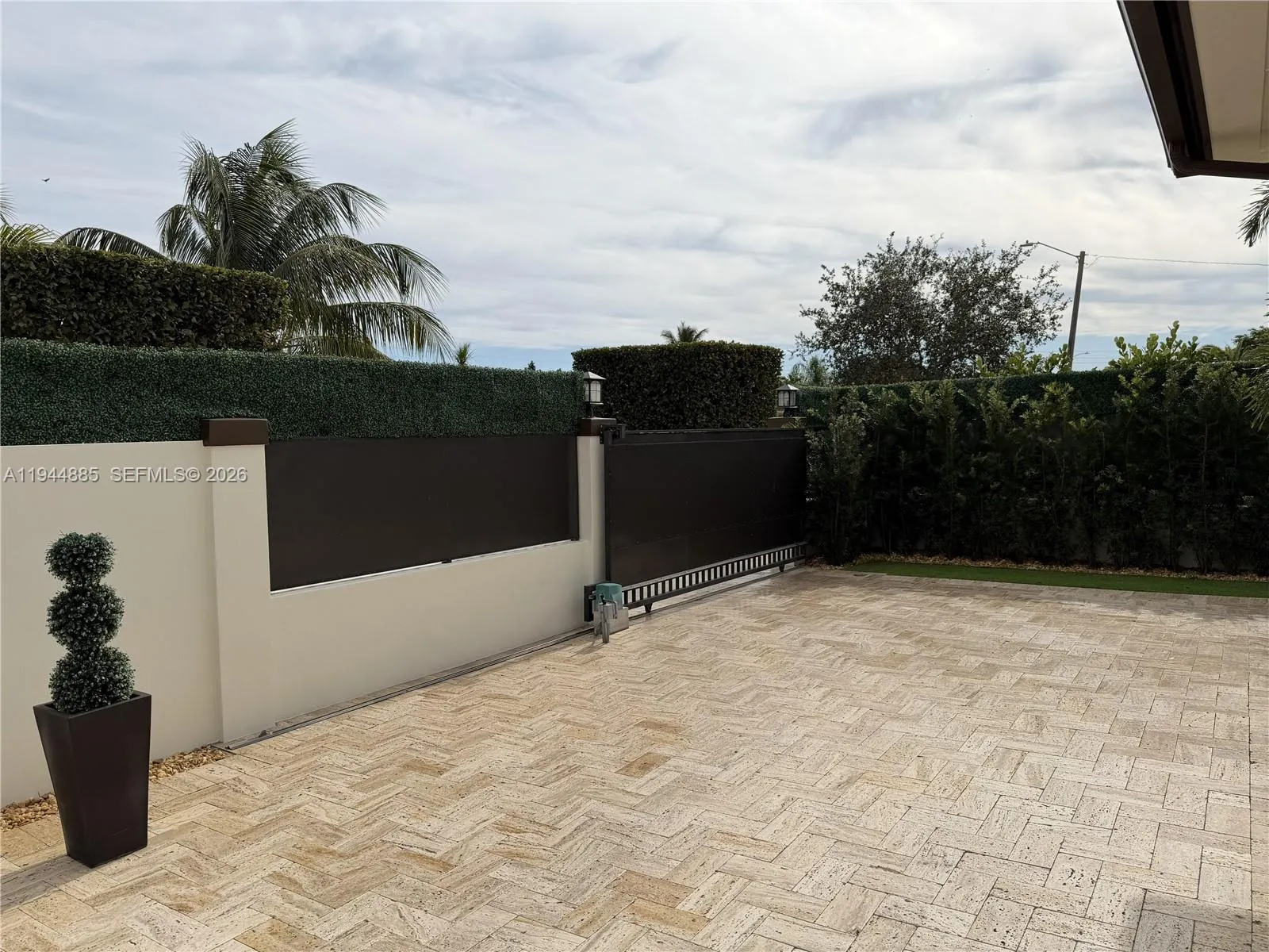 Miami, Florida 33165, 4 Bedrooms Bedrooms, ,4 BathroomsBathrooms,Residential,For Sale,A11944885