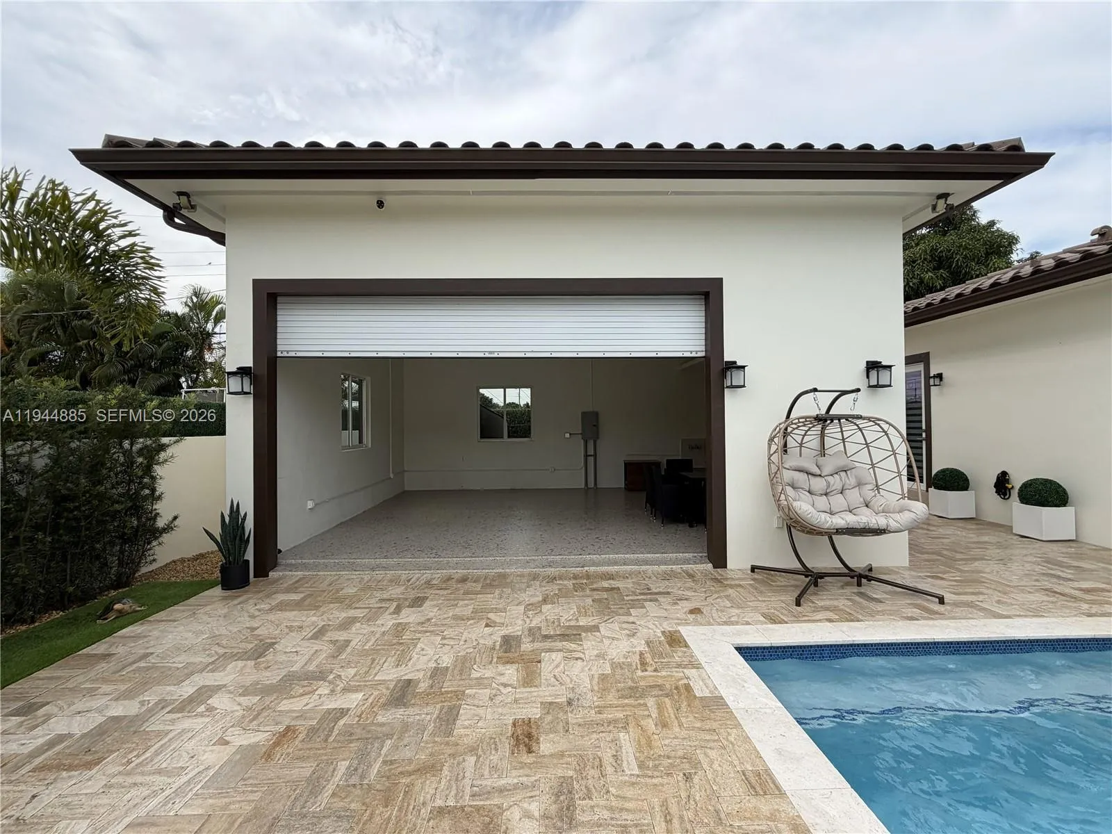 Miami, Florida 33165, 4 Bedrooms Bedrooms, ,4 BathroomsBathrooms,Residential,For Sale,A11944885