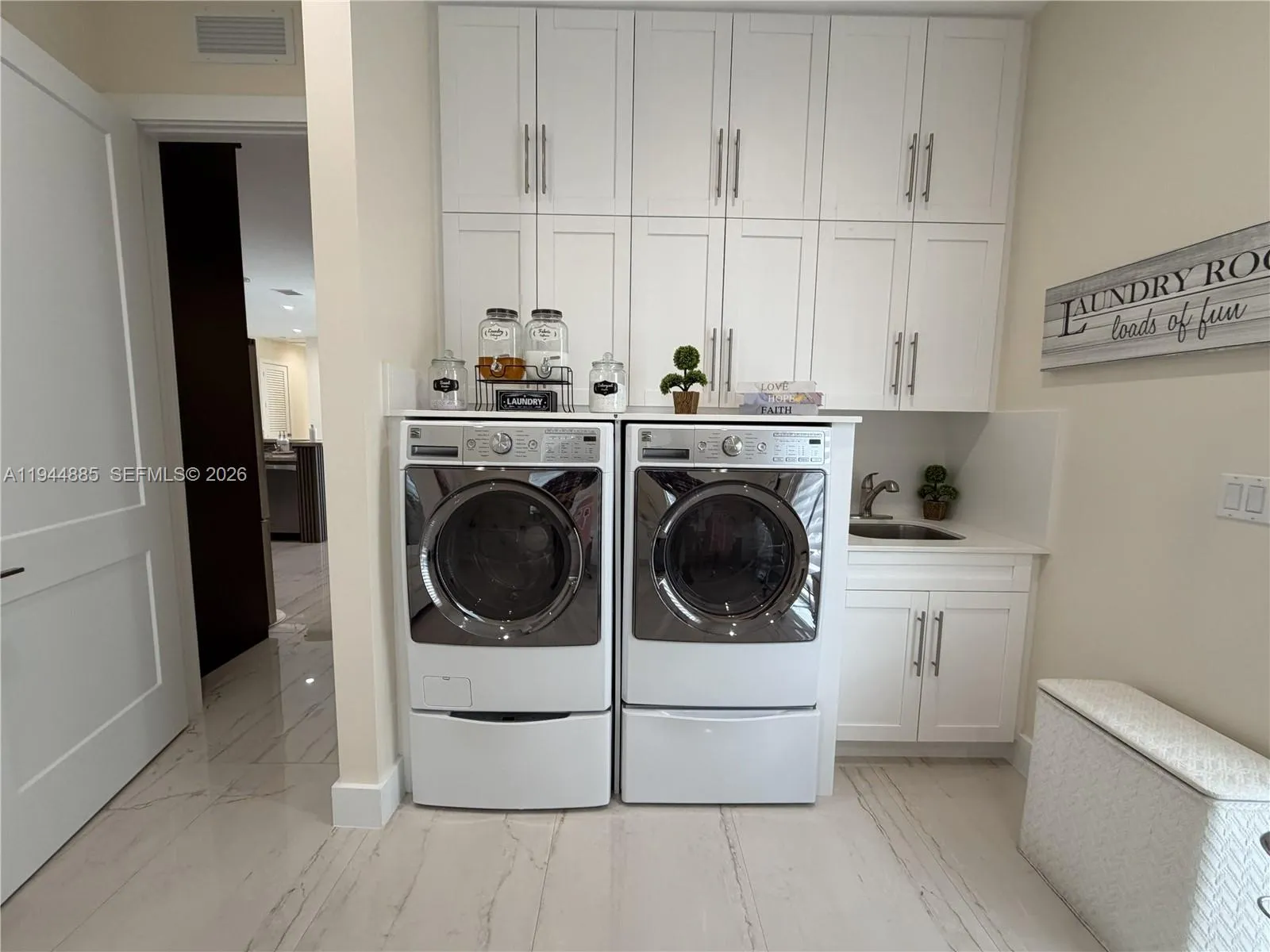 Miami, Florida 33165, 4 Bedrooms Bedrooms, ,4 BathroomsBathrooms,Residential,For Sale,A11944885