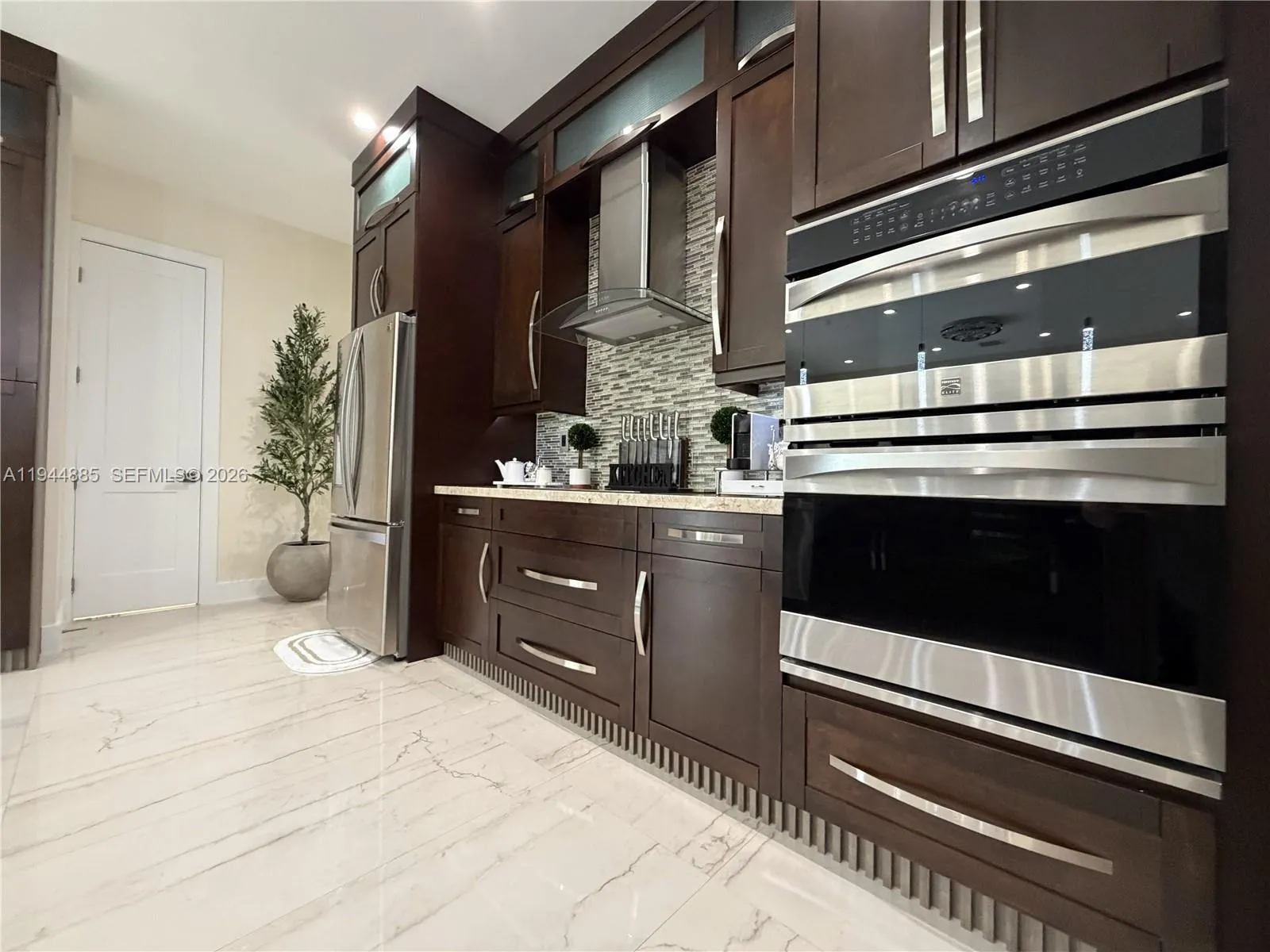 Miami, Florida 33165, 4 Bedrooms Bedrooms, ,4 BathroomsBathrooms,Residential,For Sale,A11944885