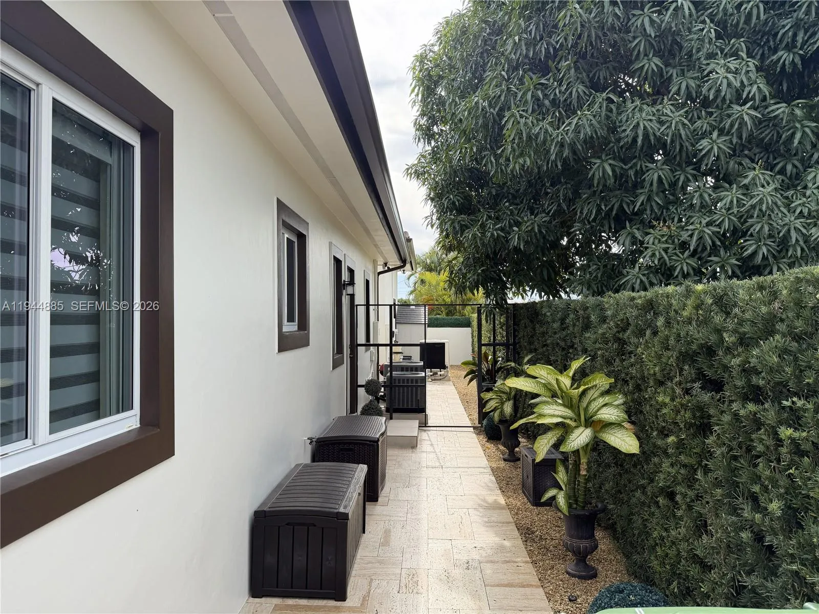 Miami, Florida 33165, 4 Bedrooms Bedrooms, ,4 BathroomsBathrooms,Residential,For Sale,A11944885