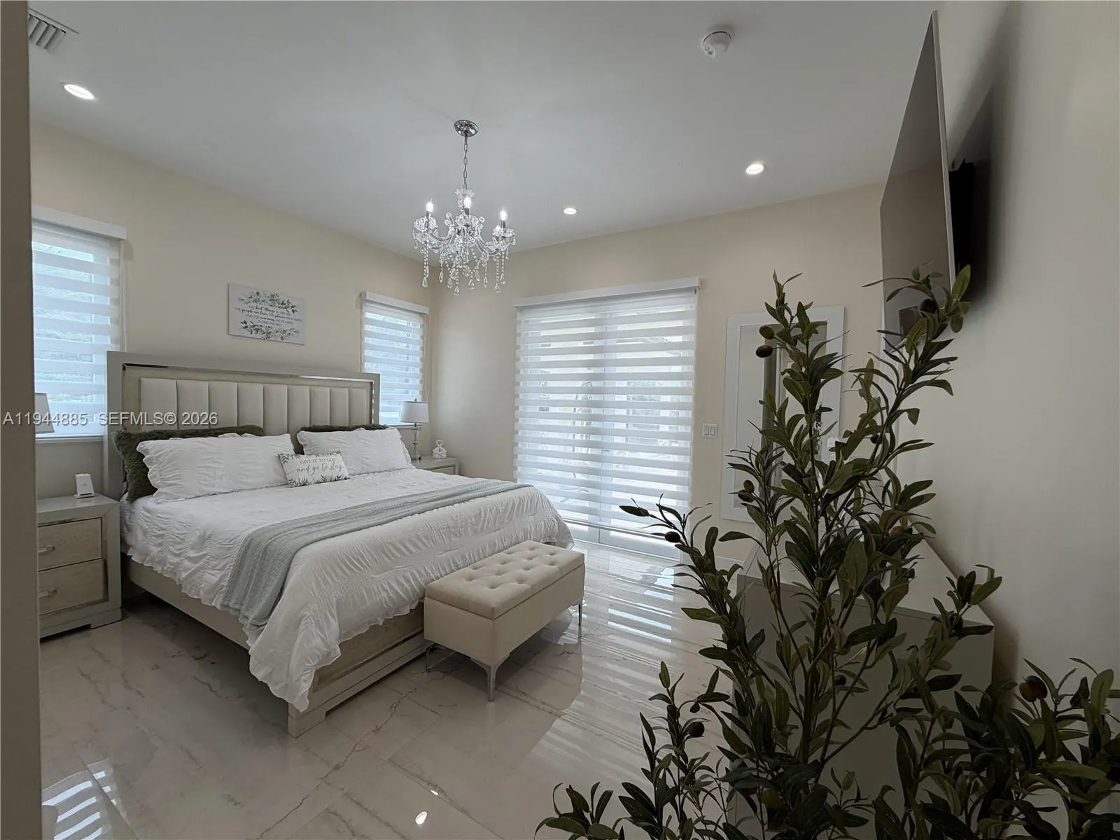 Miami, Florida 33165, 4 Bedrooms Bedrooms, ,4 BathroomsBathrooms,Residential,For Sale,A11944885
