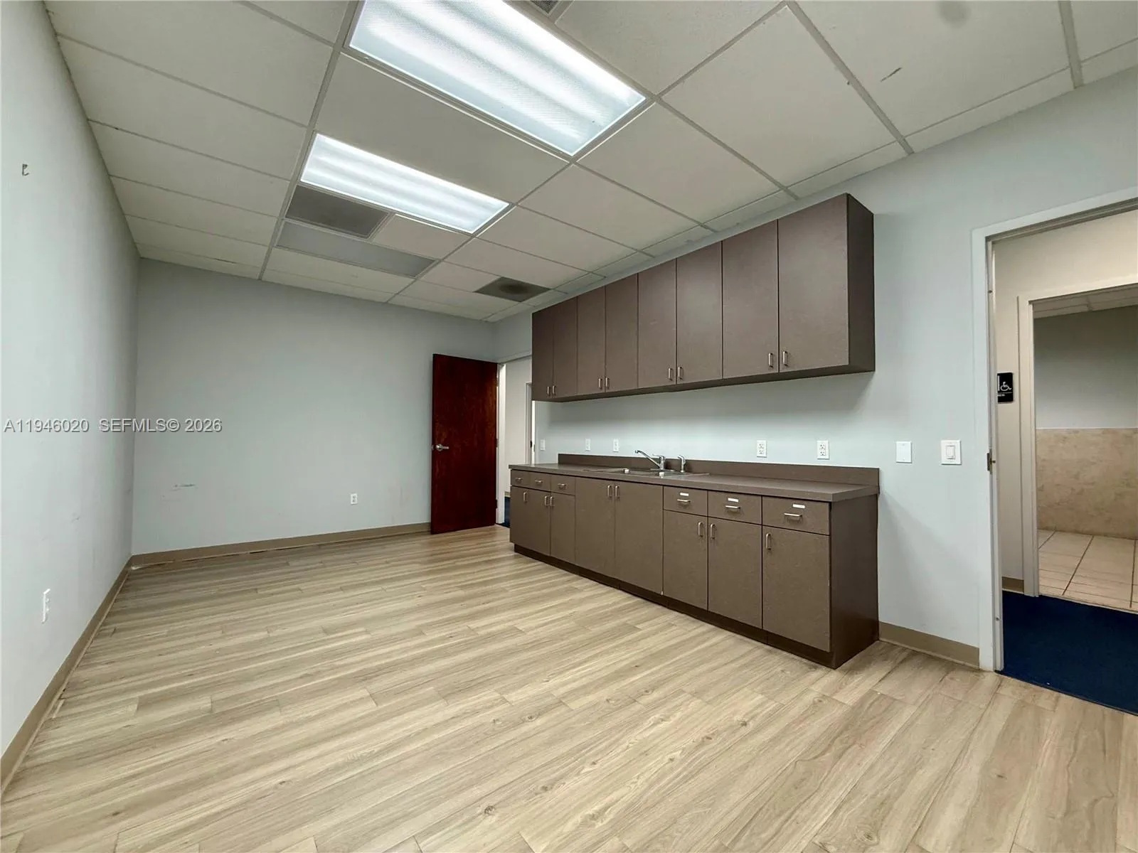 5420 Nw 33rd Ave 5, Fort Lauderdale, Florida 33309, Fort Lauderdale, Florida 33309, ,Commercial Lease,For Rent,5420 Nw 33rd Ave 5, Fort Lauderdale, Florida 33309,A11946020