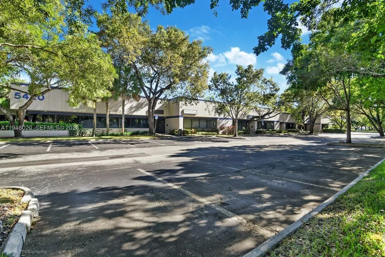 5420 Nw 33rd Ave 5, Fort Lauderdale, Florida 33309, Fort Lauderdale, Florida 33309, ,Commercial Lease,For Rent,5420 Nw 33rd Ave 5, Fort Lauderdale, Florida 33309,A11946020