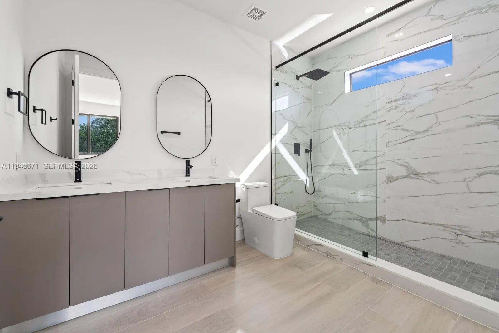 740 Nw 24th Ct, Miami, Florida 33125, Miami, Florida 33125, ,Residential Income,For Sale,740 Nw 24th Ct, Miami, Florida 33125,A11945671