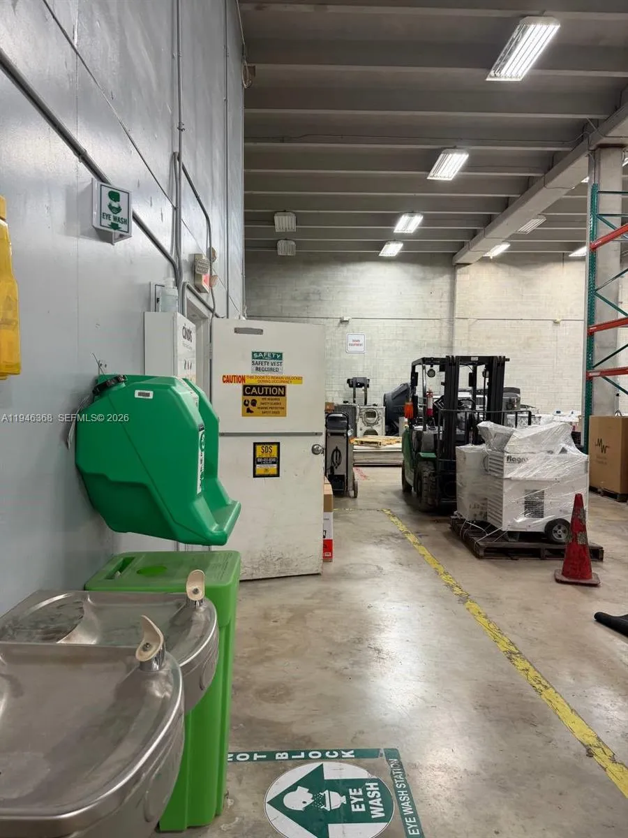 2200 Nw 93rd Ave, Doral, Florida 33172, Doral, Florida 33172, ,Commercial Lease,For Rent,2200 Nw 93rd Ave, Doral, Florida 33172,A11946368