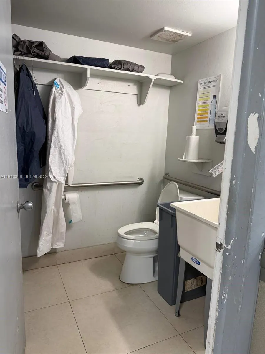 2200 Nw 93rd Ave, Doral, Florida 33172, Doral, Florida 33172, ,Commercial Lease,For Rent,2200 Nw 93rd Ave, Doral, Florida 33172,A11946368