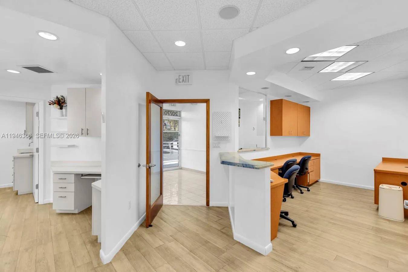 20770 W Dixie Hwy De Hwy, Miami, Florida 33180, Miami, Florida 33180, ,Commercial Lease,For Rent,20770 W Dixie Hwy De Hwy, Miami, Florida 33180,A11946366