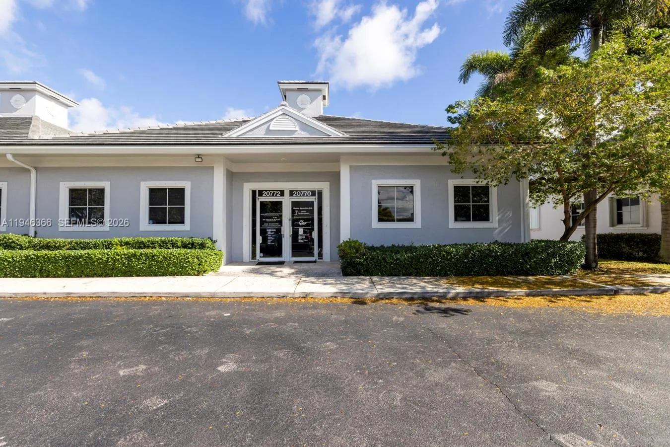 20770 W Dixie Hwy De Hwy, Miami, Florida 33180, Miami, Florida 33180, ,Commercial Lease,For Rent,20770 W Dixie Hwy De Hwy, Miami, Florida 33180,A11946366