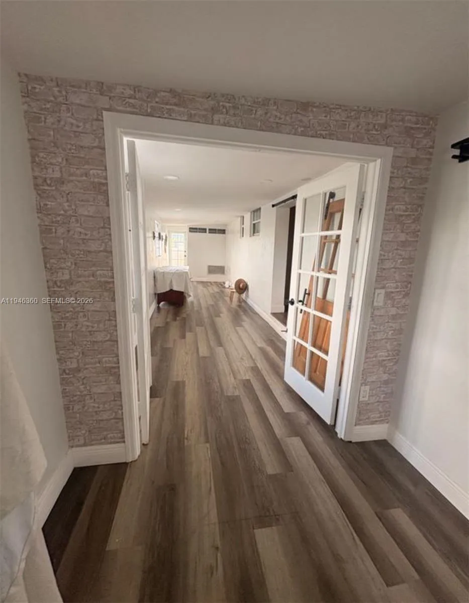 8221 Nw South River Dr 1, Medley, Florida 33166, Medley, Florida 33166, 3 Bedrooms Bedrooms, ,2 BathroomsBathrooms,Residential Lease,For Rent,8221 Nw South River Dr 1, Medley, Florida 33166,A11946360