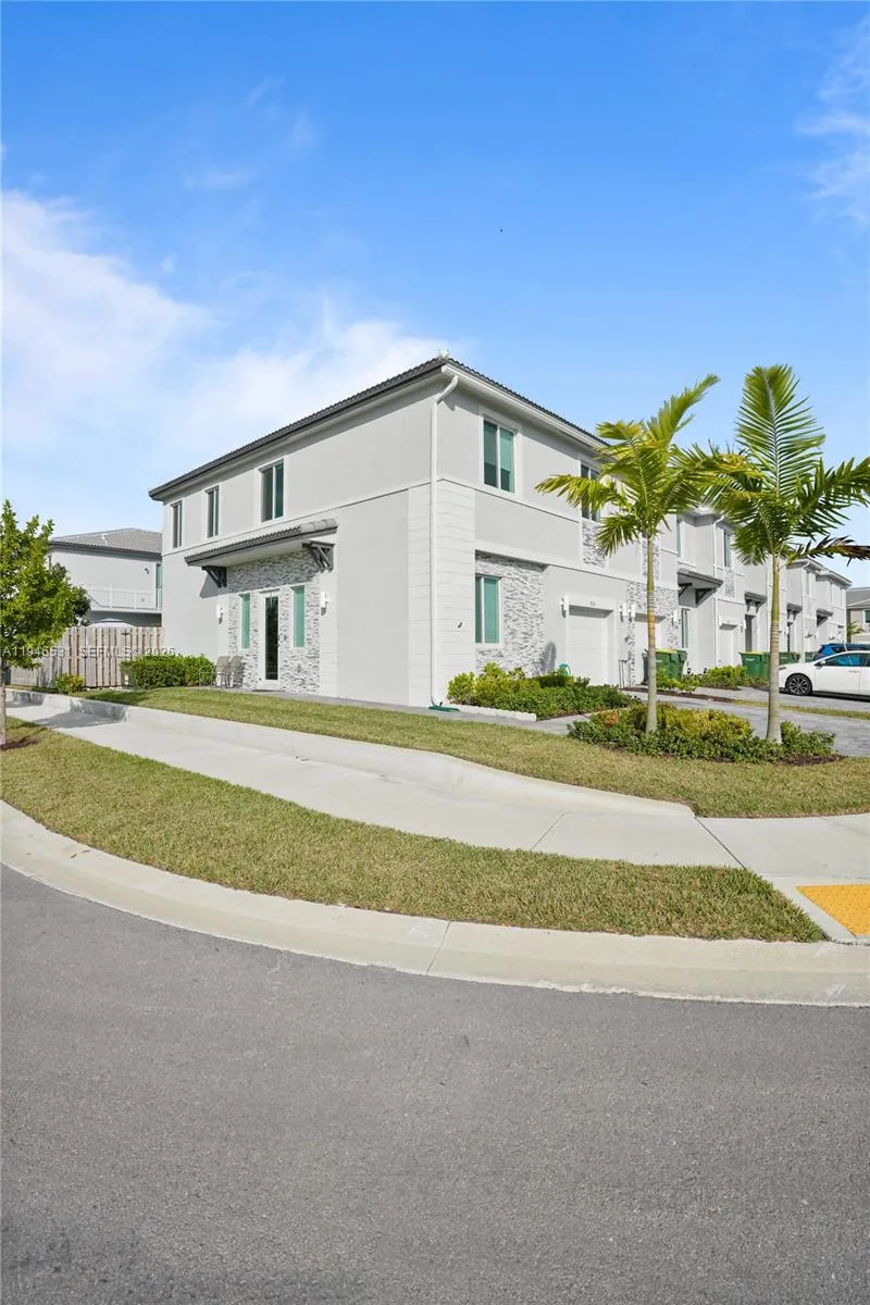 11919 Sw 247 Ter, Homestead, Florida 33032, Homestead, Florida 33032, ,Residential Income,For Sale,11919 Sw 247 Ter, Homestead, Florida 33032,A11946531