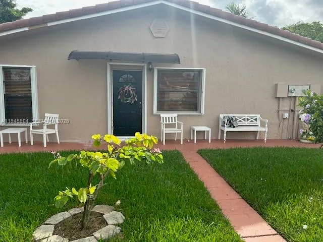 1045 Sw 122nd Ct, Miami, Florida 33184, Miami, Florida 33184, 3 Bedrooms Bedrooms, ,2 BathroomsBathrooms,Residential Lease,For Rent,1045 Sw 122nd Ct, Miami, Florida 33184,A11945904