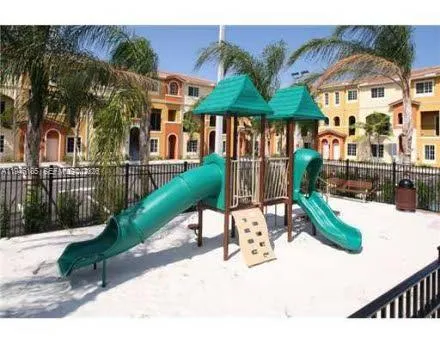 141 Nw 2nd Ave 7, Hallandale Beach, Florida 33009, Hallandale Beach, Florida 33009, 2 Bedrooms Bedrooms, ,2 BathroomsBathrooms,Residential,For Sale,141 Nw 2nd Ave 7, Hallandale Beach, Florida 33009,A11946185