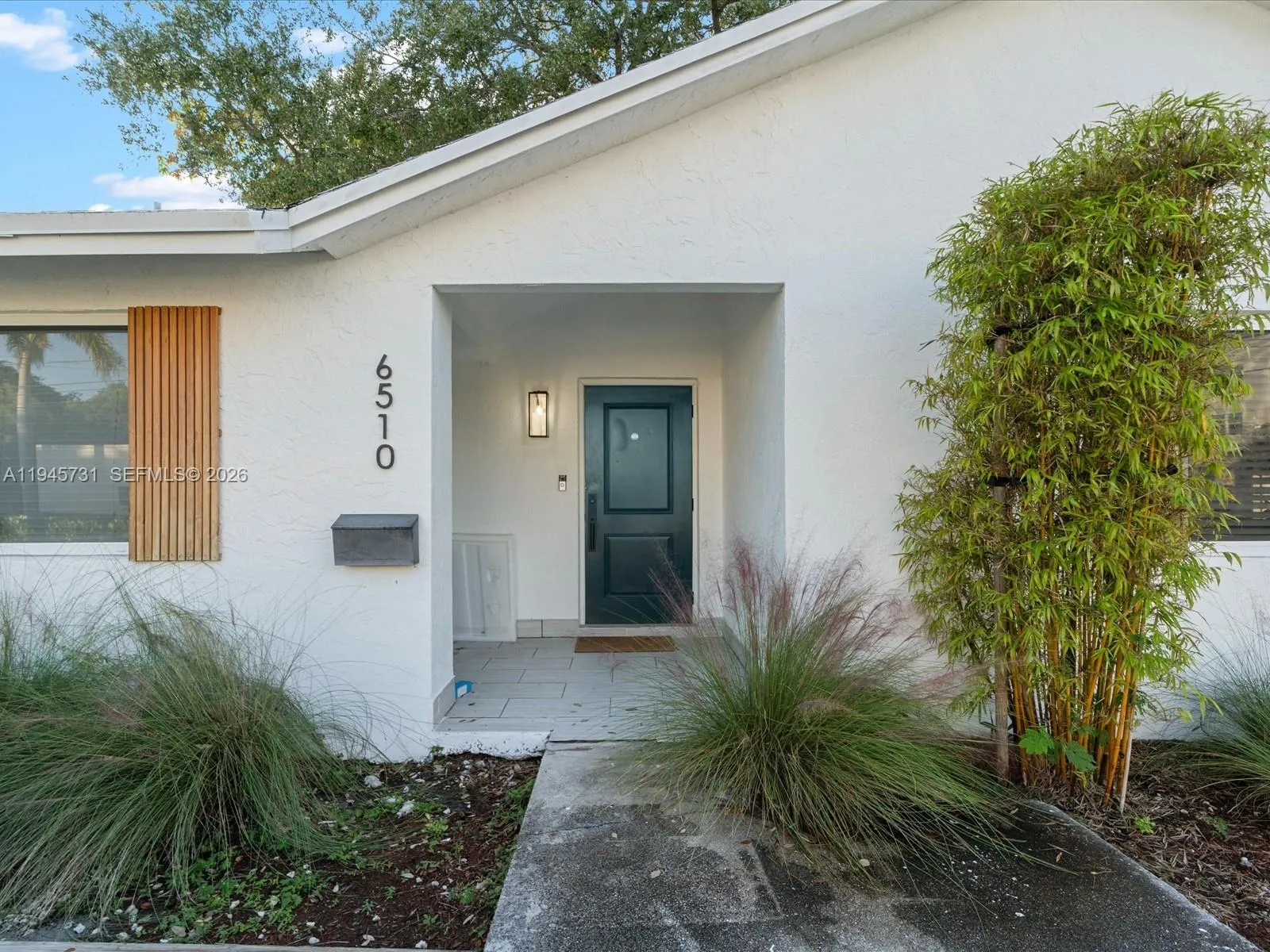 6510 Sw 59th Pl, South Miami, Florida 33143, South Miami, Florida 33143, 4 Bedrooms Bedrooms, ,2 BathroomsBathrooms,Residential Lease,For Rent,6510 Sw 59th Pl, South Miami, Florida 33143,A11945731