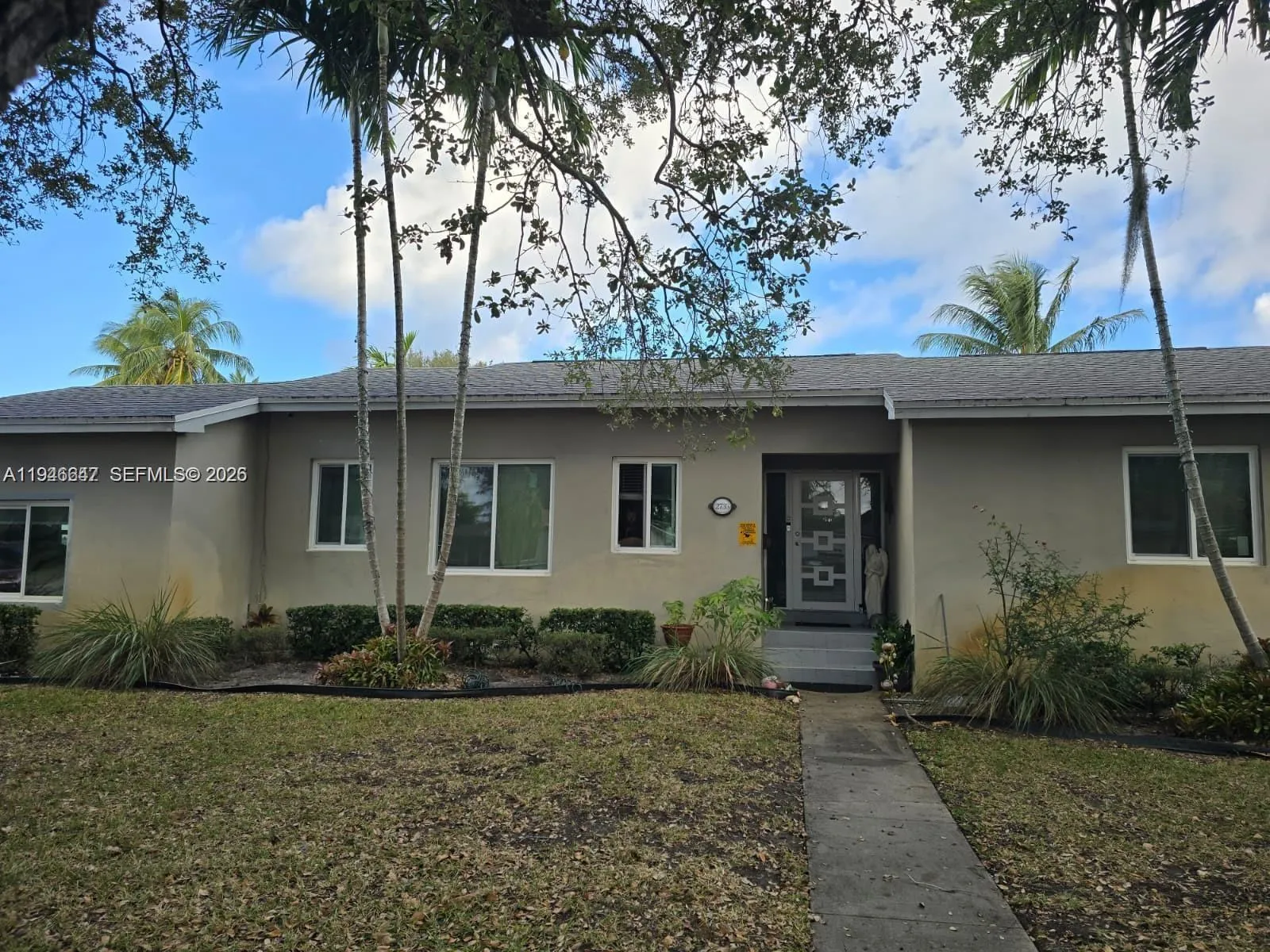 2733 Washington St, Hollywood, Florida 33020, Hollywood, Florida 33020, 3 Bedrooms Bedrooms, ,2 BathroomsBathrooms,Residential,For Sale,2733 Washington St, Hollywood, Florida 33020,A11946647