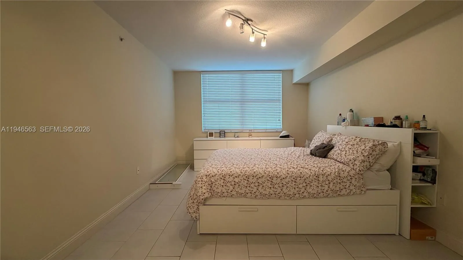 31 Se 5th St 2509, Miami, Florida 33131, Miami, Florida 33131, 1 Bedroom Bedrooms, ,1 BathroomBathrooms,Residential Lease,For Rent,31 Se 5th St 2509, Miami, Florida 33131,A11946563