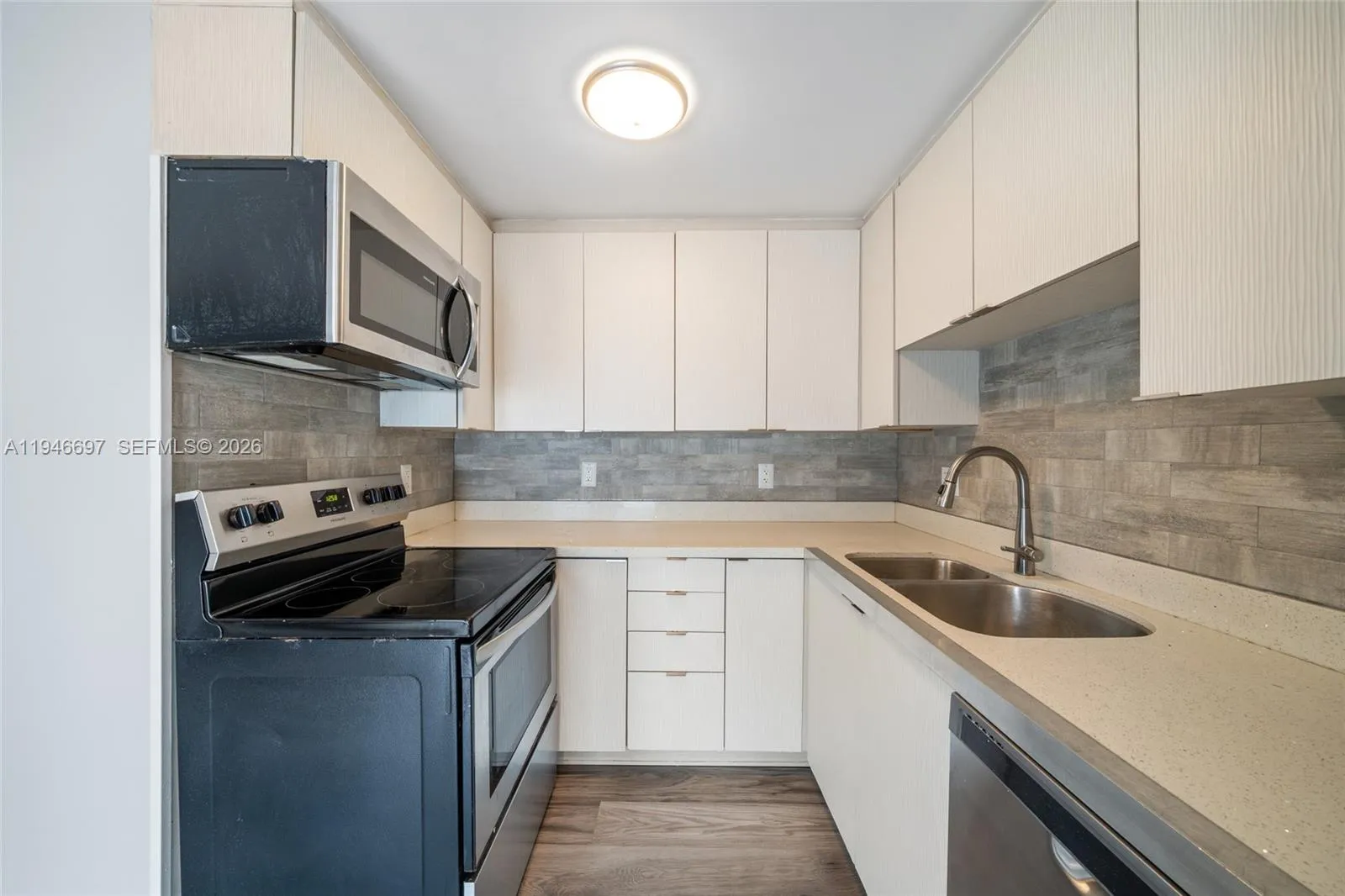 1726 Roosevelt St, Hollywood, Florida 33020, Hollywood, Florida 33020, ,Residential Income,For Sale,1726 Roosevelt St, Hollywood, Florida 33020,A11946697