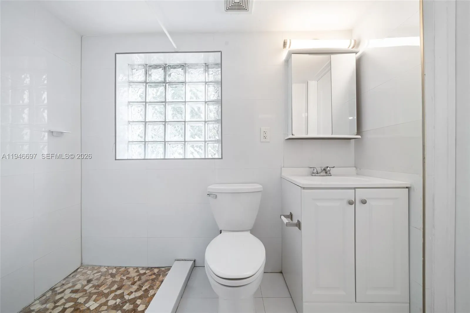 1726 Roosevelt St, Hollywood, Florida 33020, Hollywood, Florida 33020, ,Residential Income,For Sale,1726 Roosevelt St, Hollywood, Florida 33020,A11946697