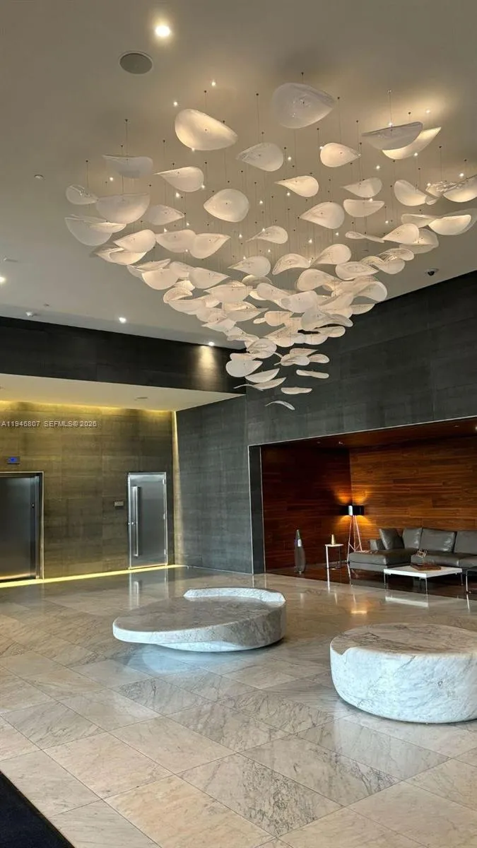 68 Se 6 2504, Miami, Florida 33131, Miami, Florida 33131, 3 Bedrooms Bedrooms, ,3 BathroomsBathrooms,Residential,For Sale,68 Se 6 2504, Miami, Florida 33131,A11946807